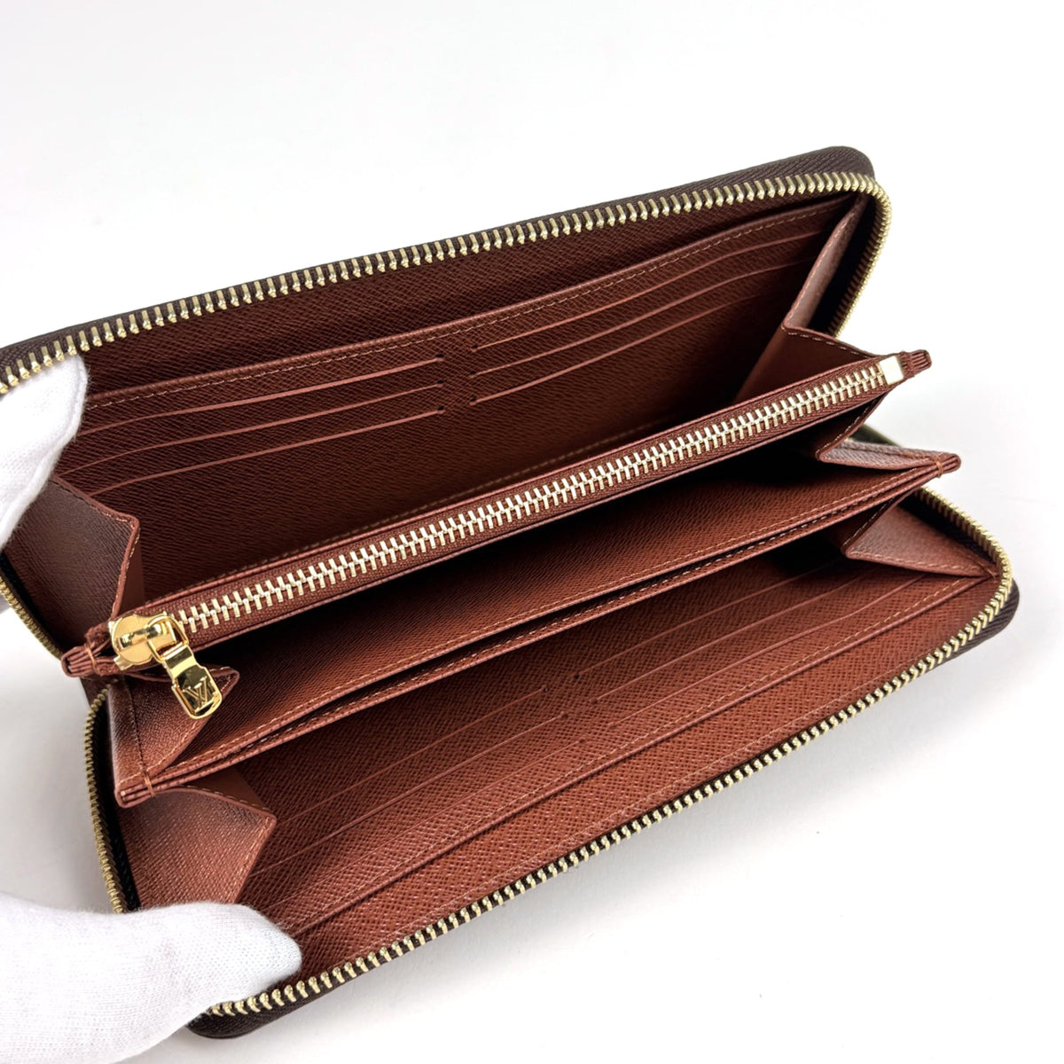 Louis Vuitton Brown Monogram Long Wallet (Bi-Fold) (Pre-Owned)