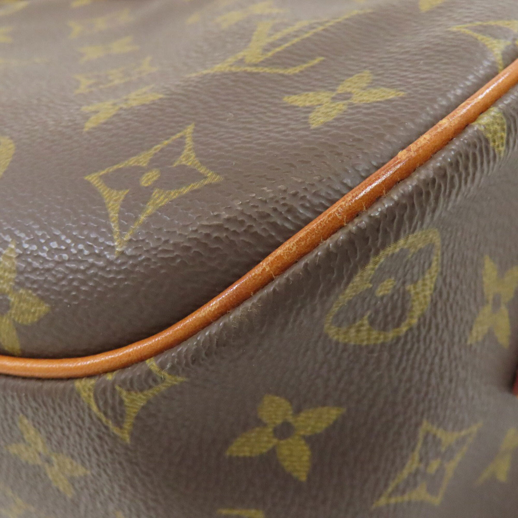 Louis Vuitton Brown Monogram Monogram Canvas Shoulder Bag (Pre-Owned)