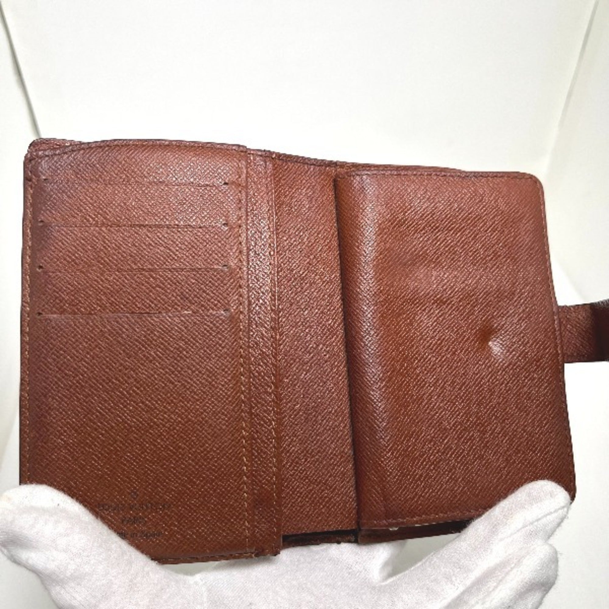 Louis Vuitton Brown Monogram Wallet (Bi-Fold) (Pre-Owned)
