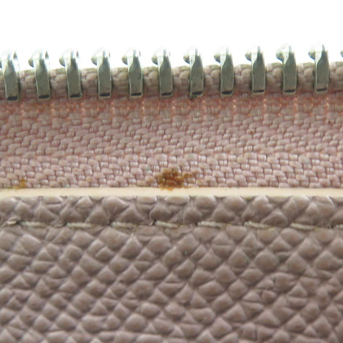 Bvlgari Light Pink Leather Long Wallet (Bi-Fold) (Pre-Owned)