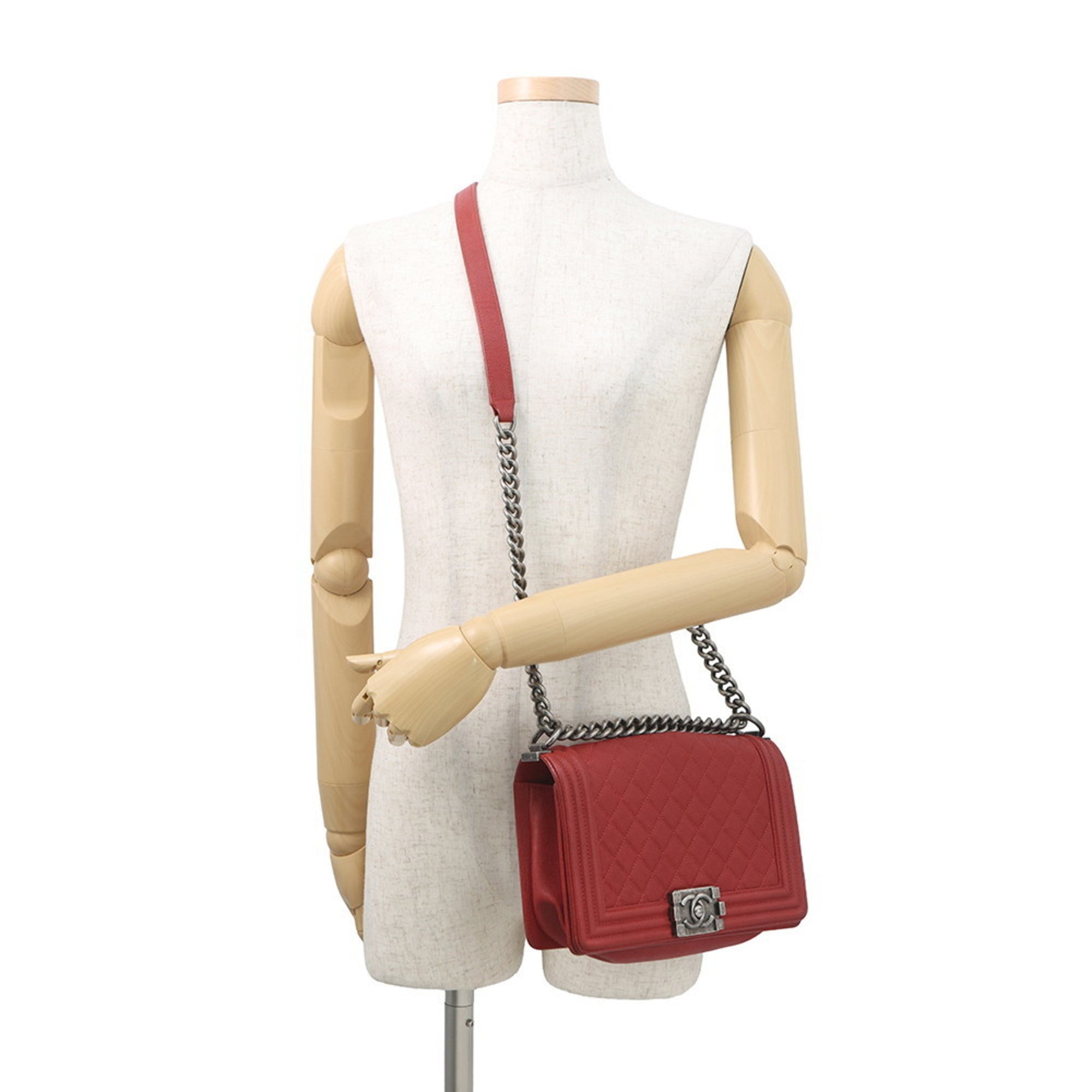 Chanel Matelasse Red Color Grained Calfskin Shoulder Bag (Pre-Owned)