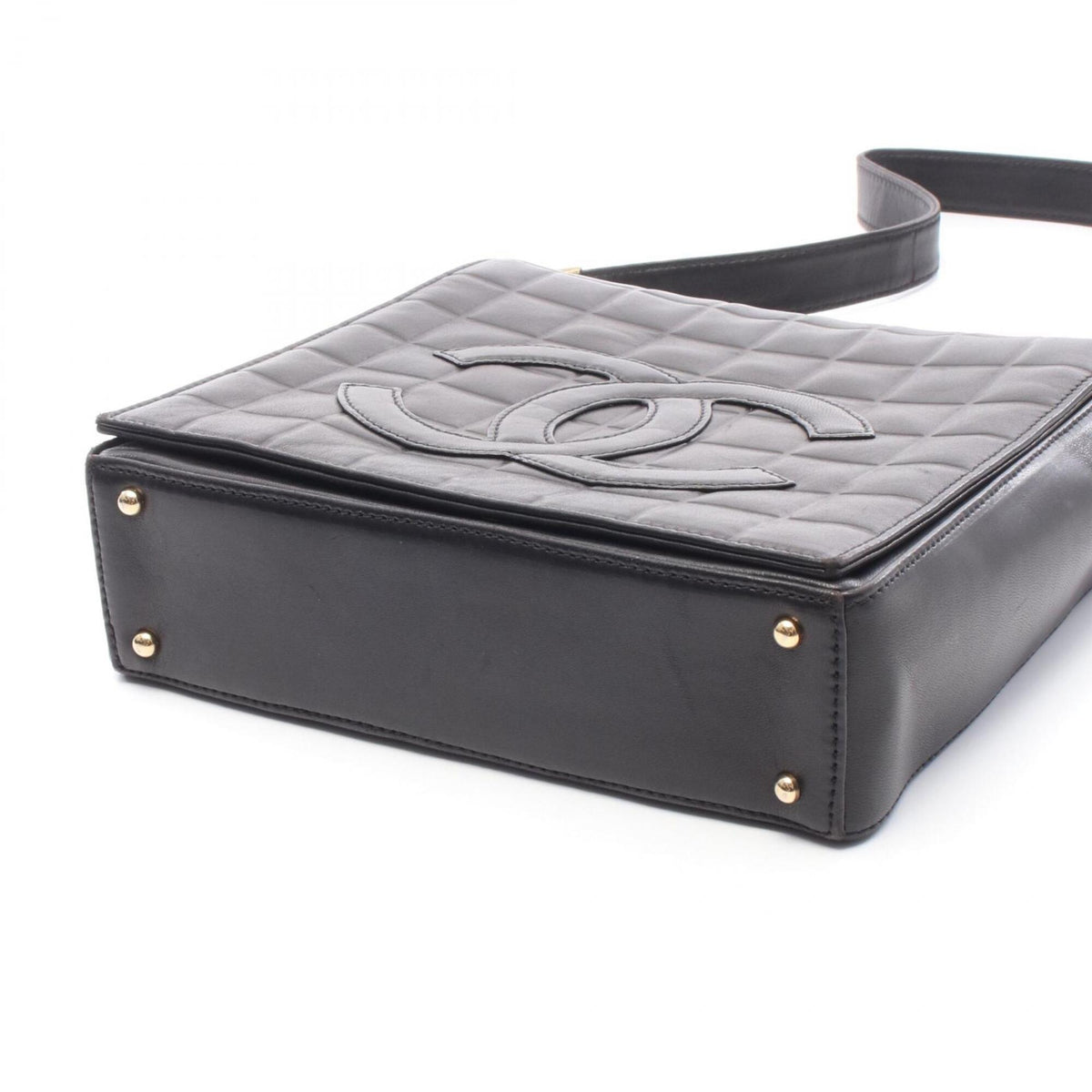 Chanel Black Leather Shoulder Bag (Pre-Owned)