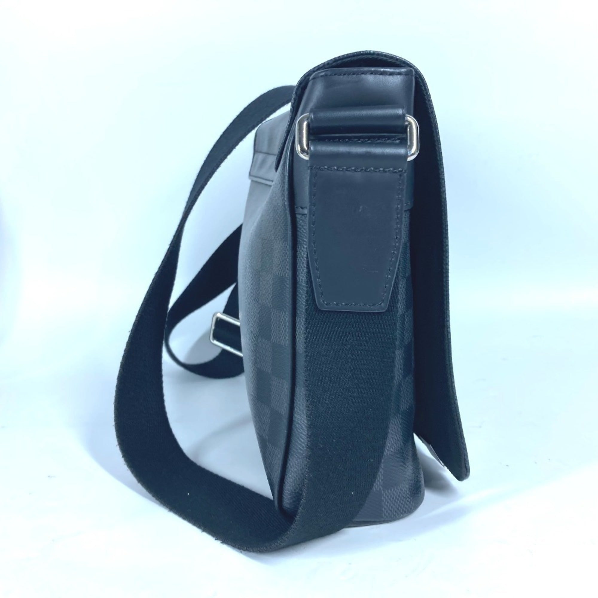 Louis Vuitton Black Damier Graphite Shoulder Bag (Pre-Owned)