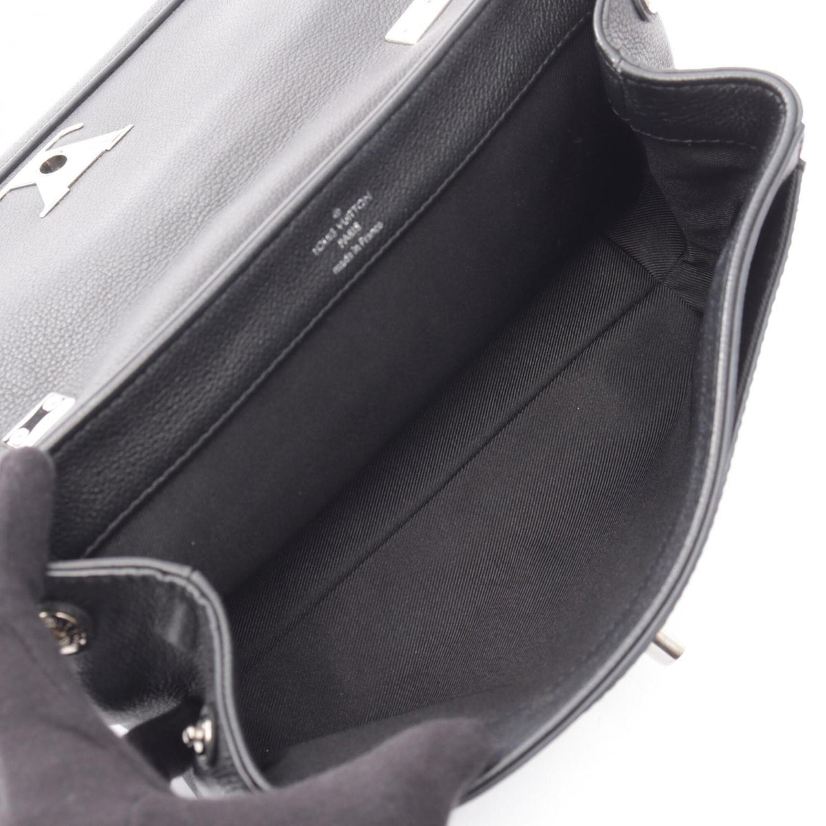 Louis Vuitton Black Noir Leather Handbag (Pre-Owned)