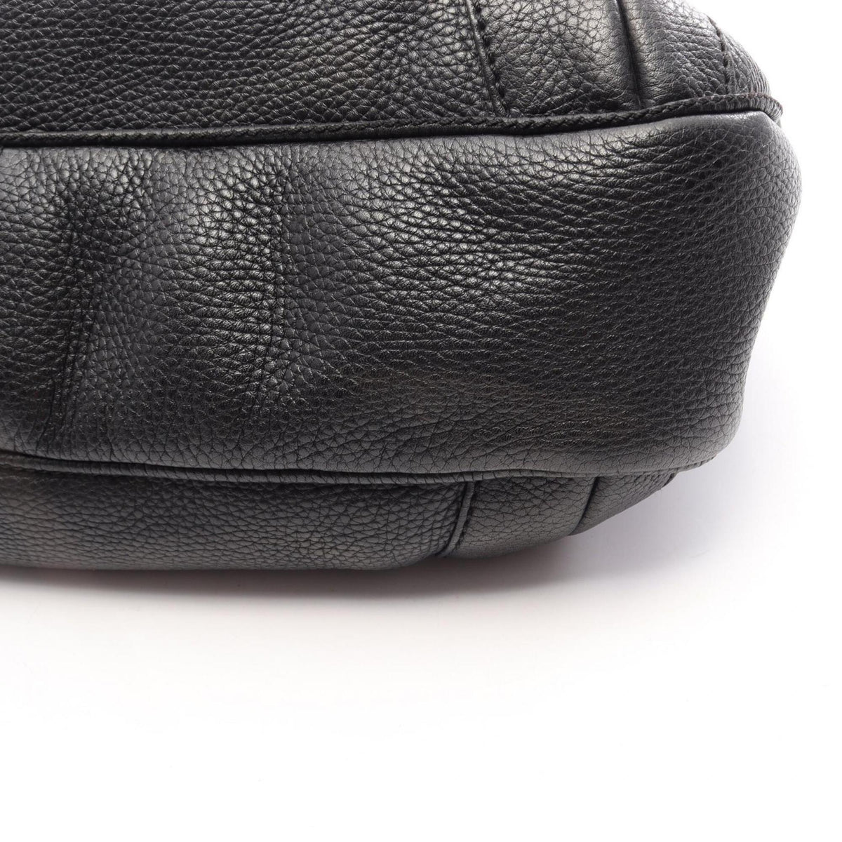 Chanel Black Leather Handbag (Pre-Owned)