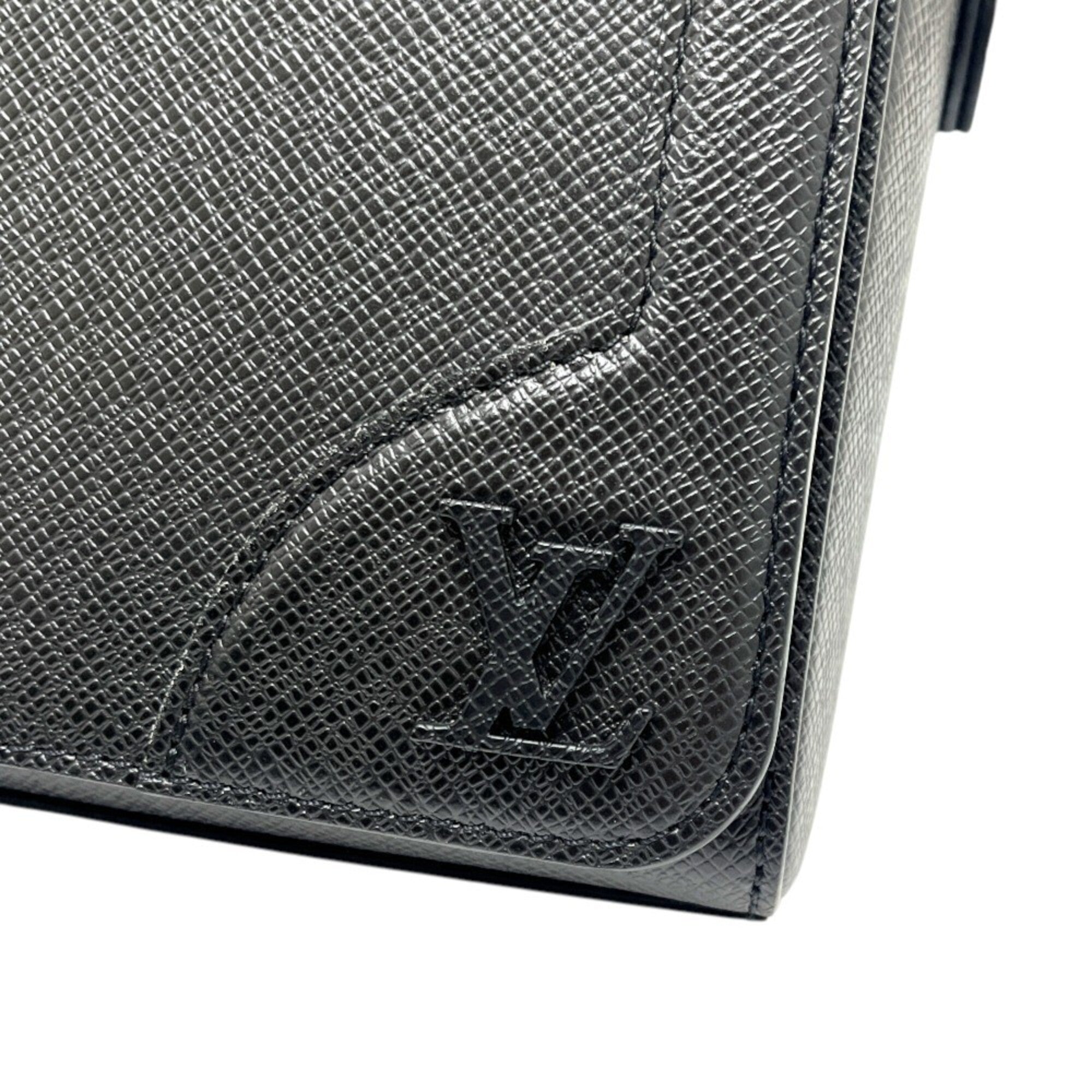 Louis Vuitton Black Noir Taiga Leather Pochette Shoulder Bag (Pre-Owned)