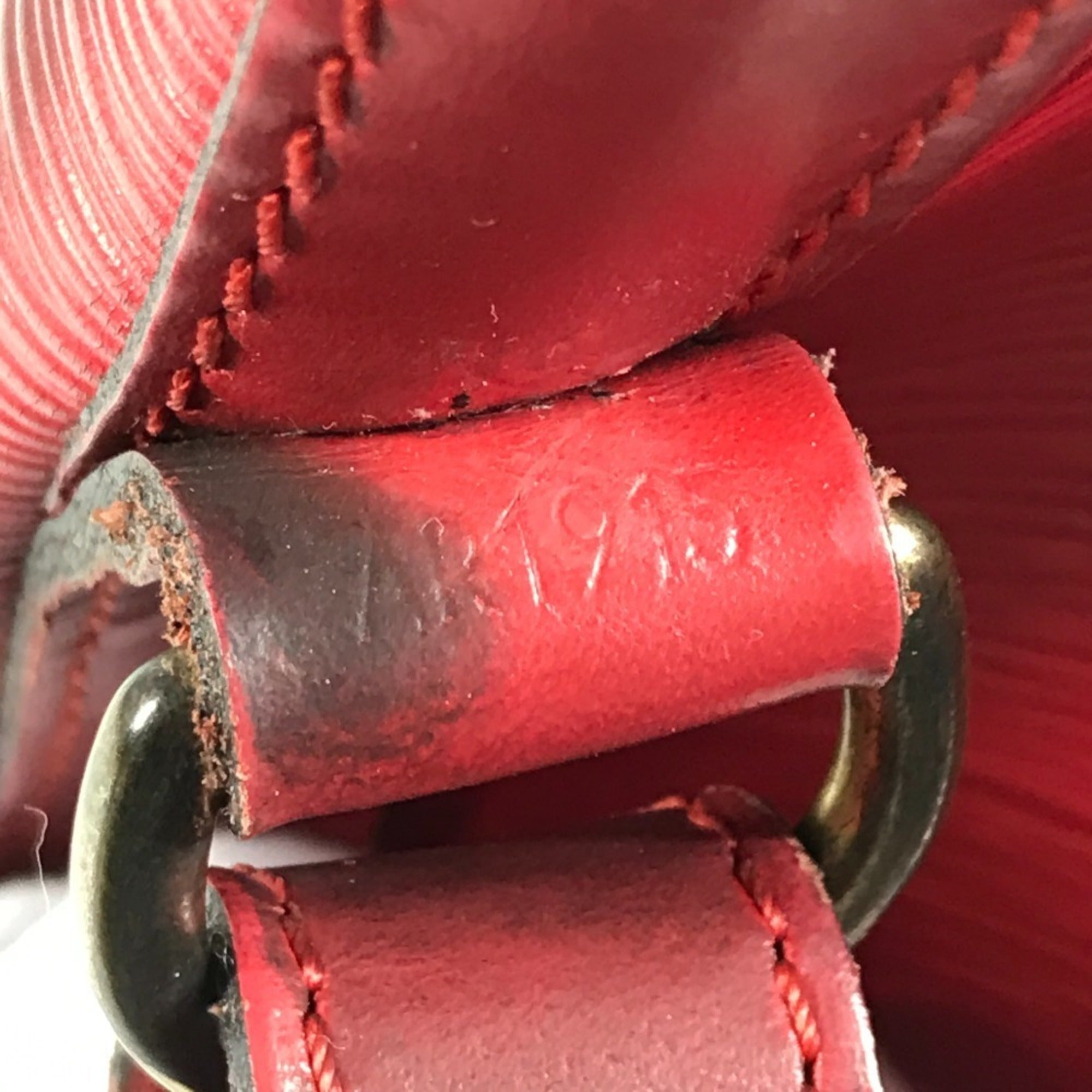 Louis Vuitton Castilian Red Red Color Epi Leather Shoulder Bag (Pre-Owned)