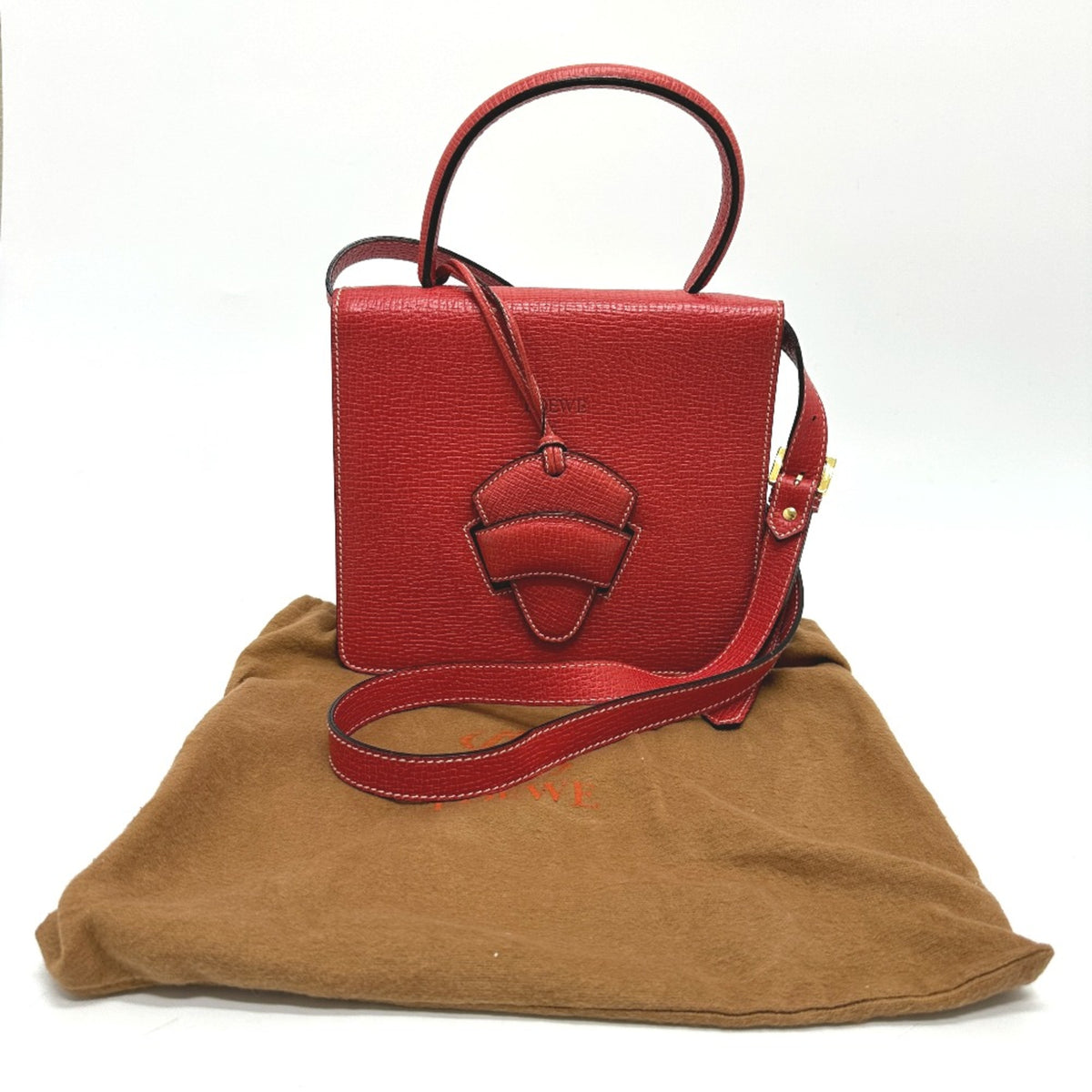 Loewe Red Leather Handbag (Pre-Owned)