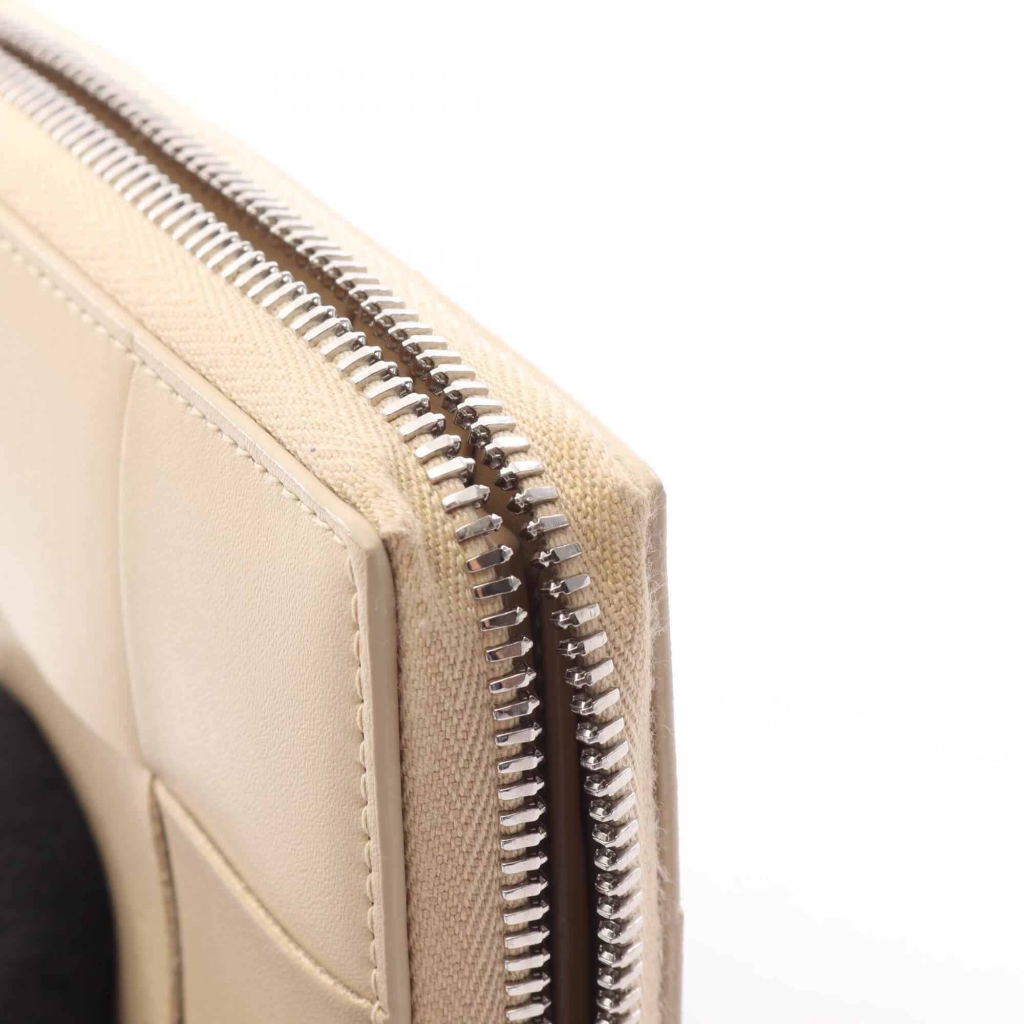 Bottega Veneta Intrecciato Beige Intrecciato Wallet (Bi-Fold) (Pre-Owned)