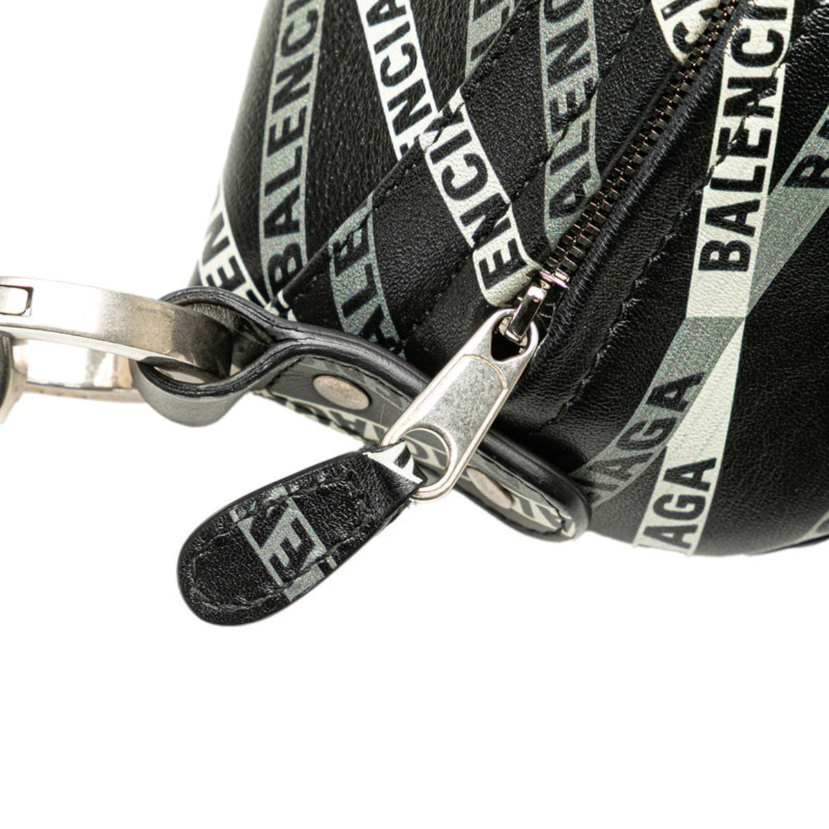 Balenciaga Black Green Leather Fanny Pack (Pre-Owned)
