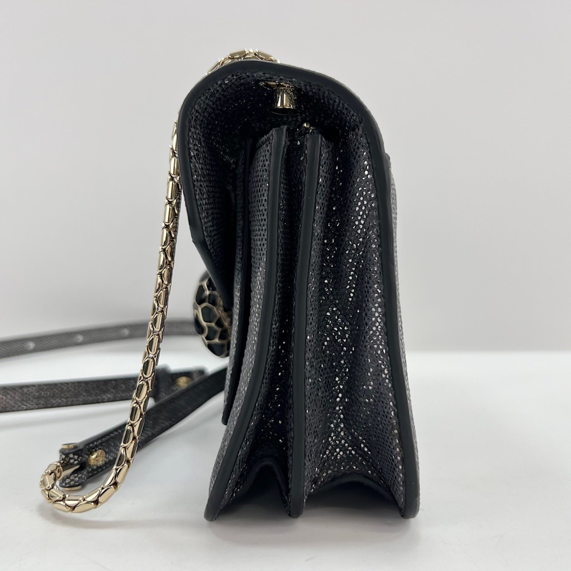 Bvlgari Silver Shoulder Bag (Pre-Owned)