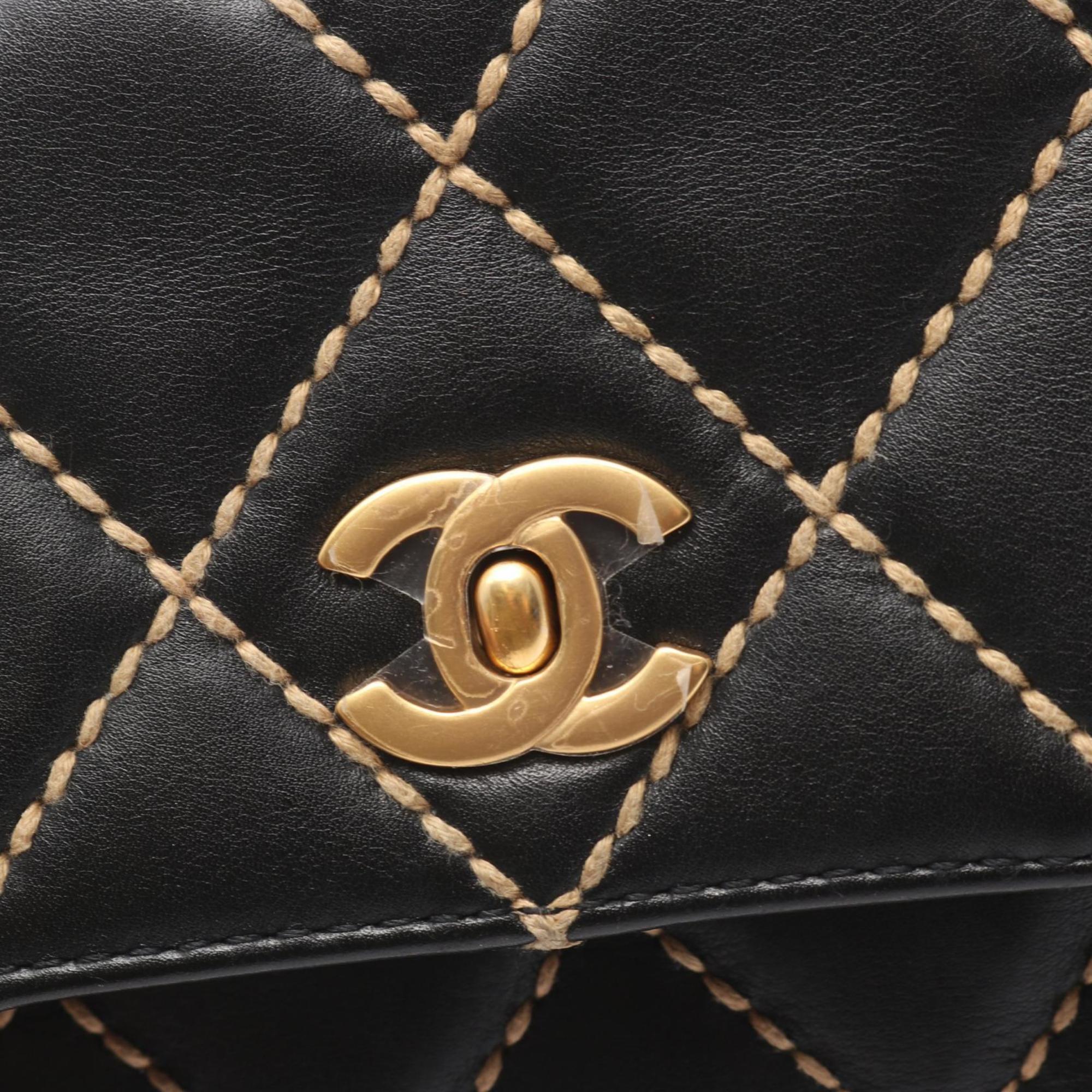 Chanel Black Leather Handbag (Pre-Owned)