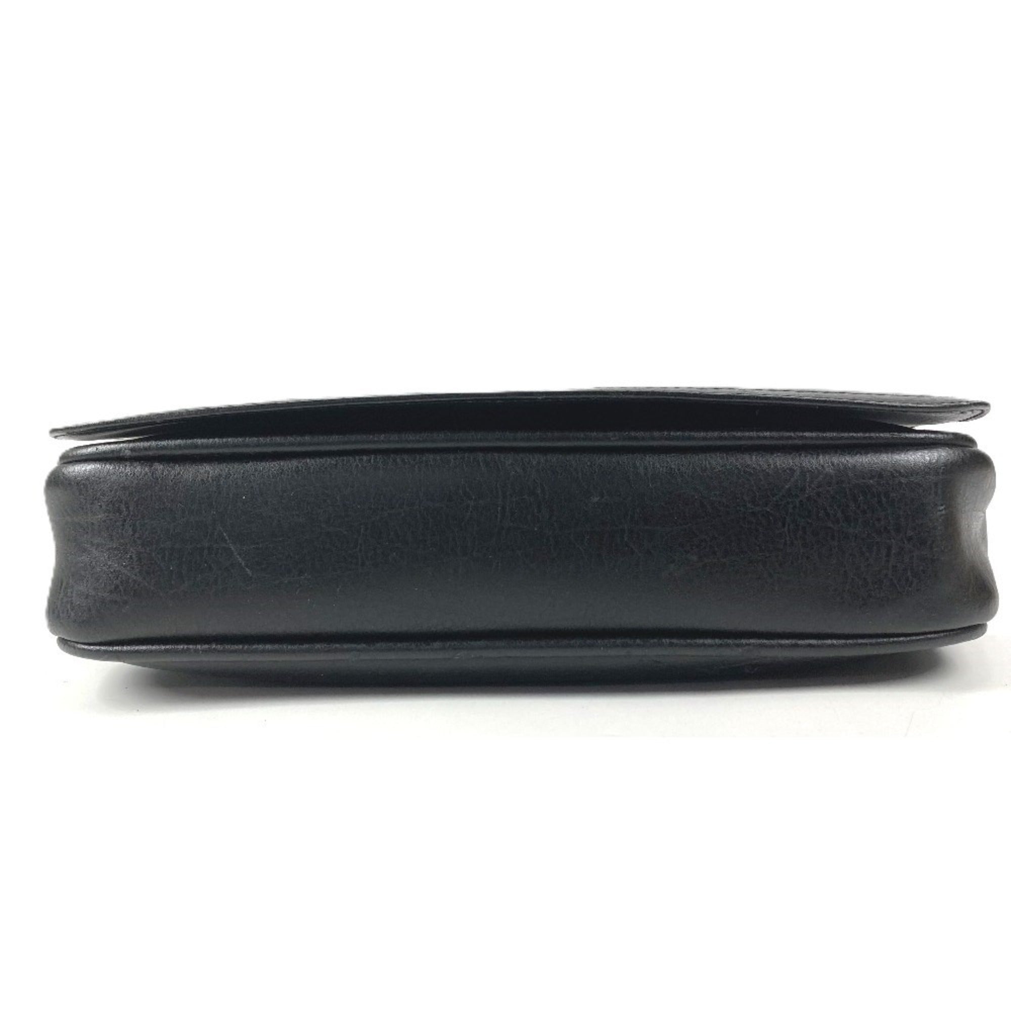 Salvatore Ferragamo Black Leather Messenger Bag Shoulder Bag (Pre-Owned)