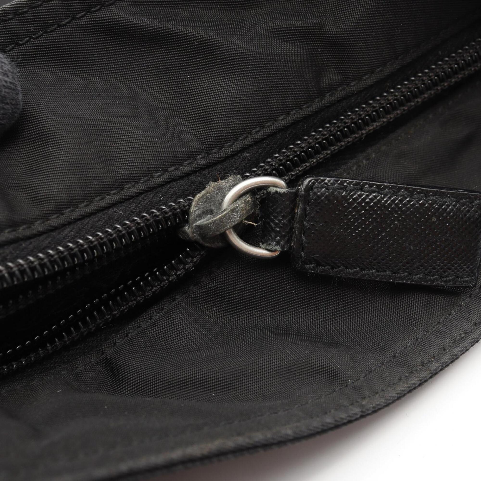 Prada Black Nylon Leather Handbag Shoulder Bag (Pre-Owned)