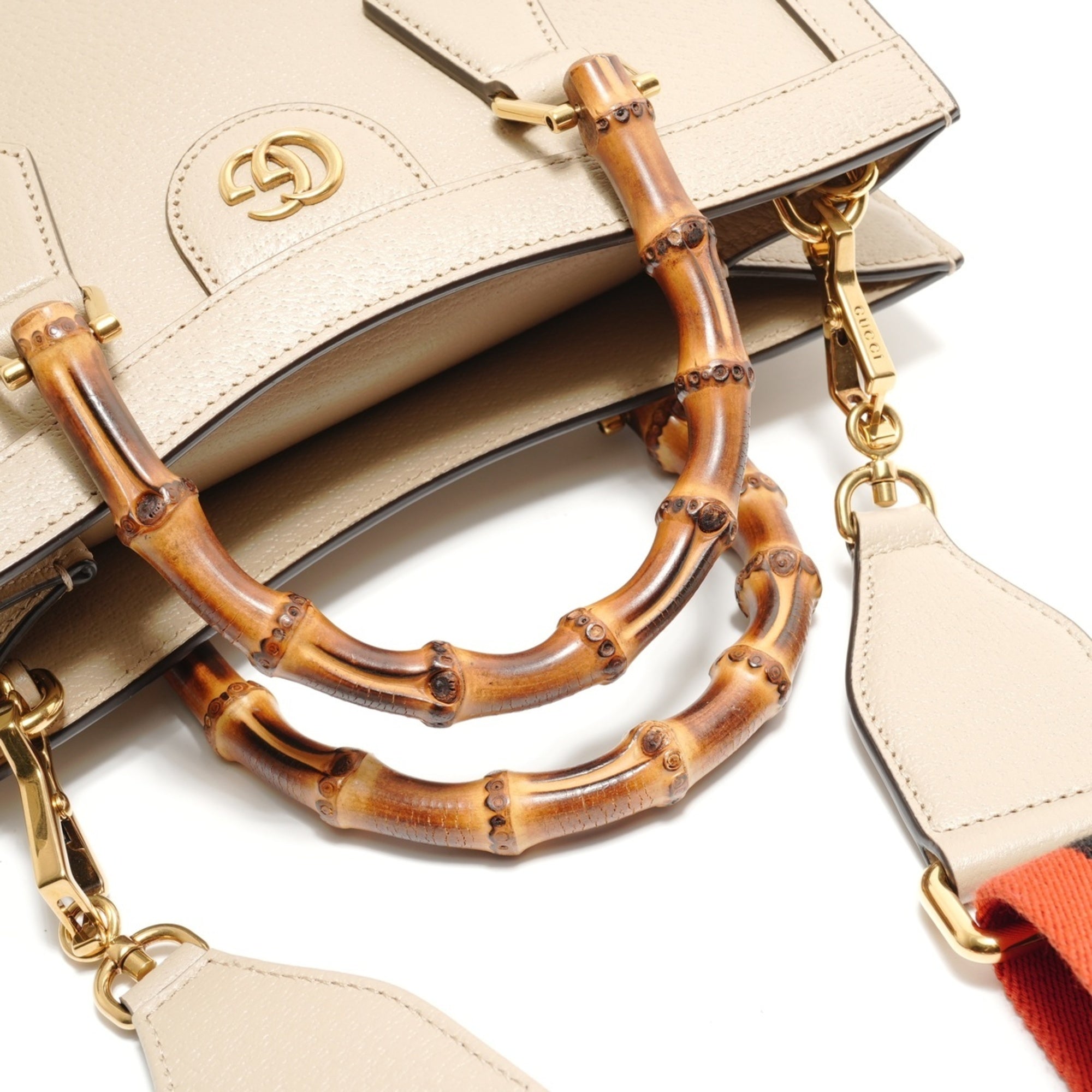 Gucci Beige Bamboo Handbag (Pre-Owned)