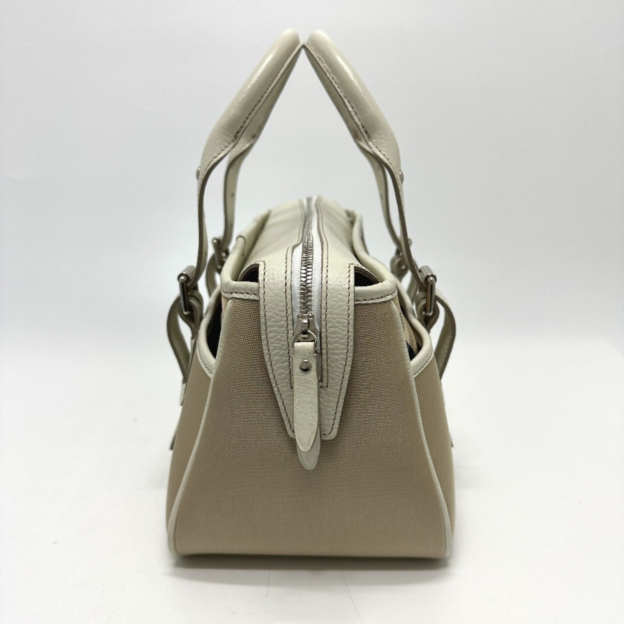 Burberry Beige Cloth Handbag (Pre-Owned)