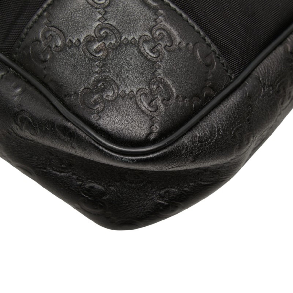 Gucci Black Nylon Leather Shoulder Bag (Pre-Owned)