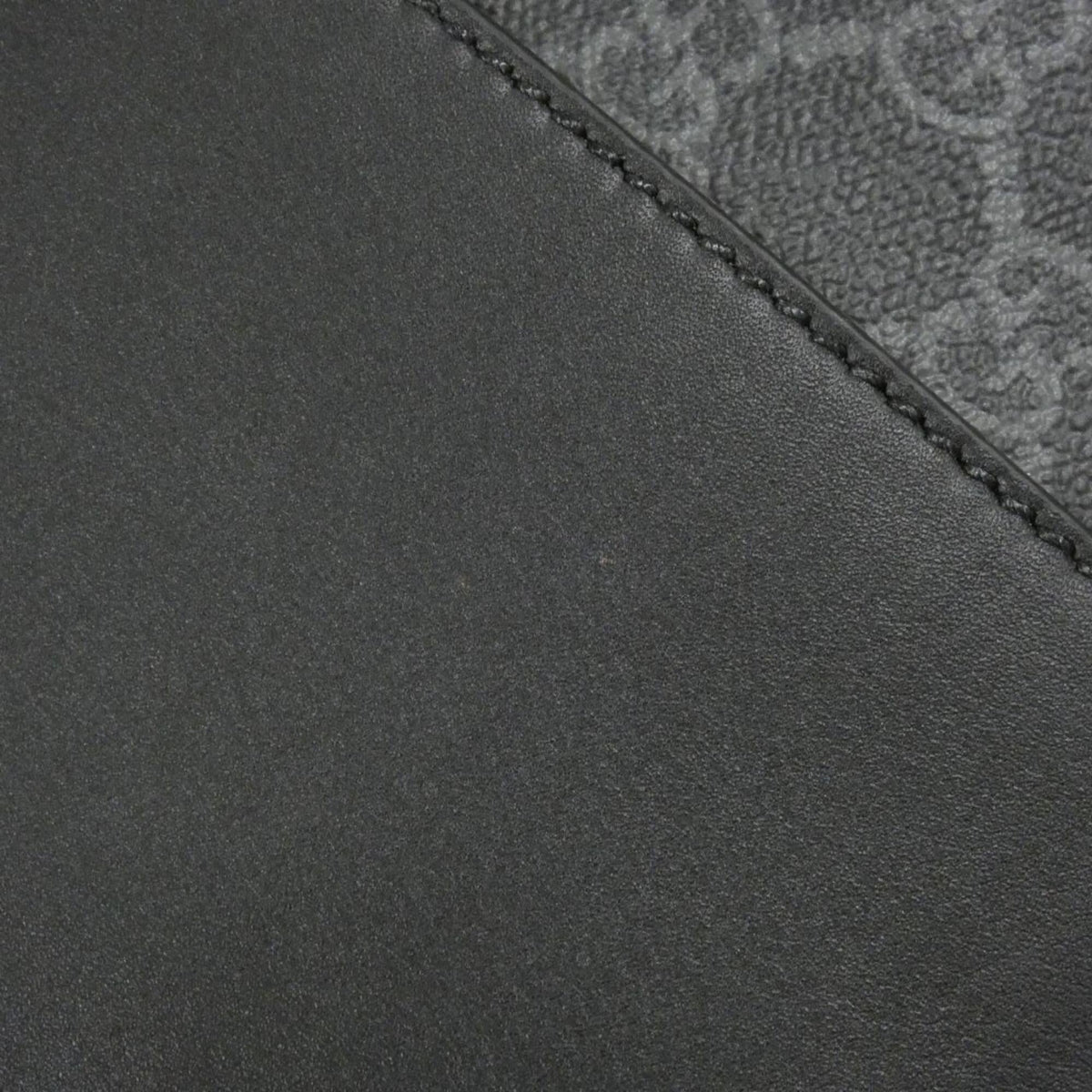 Gucci Black Coated Canvas Handbag (Pre-Owned)