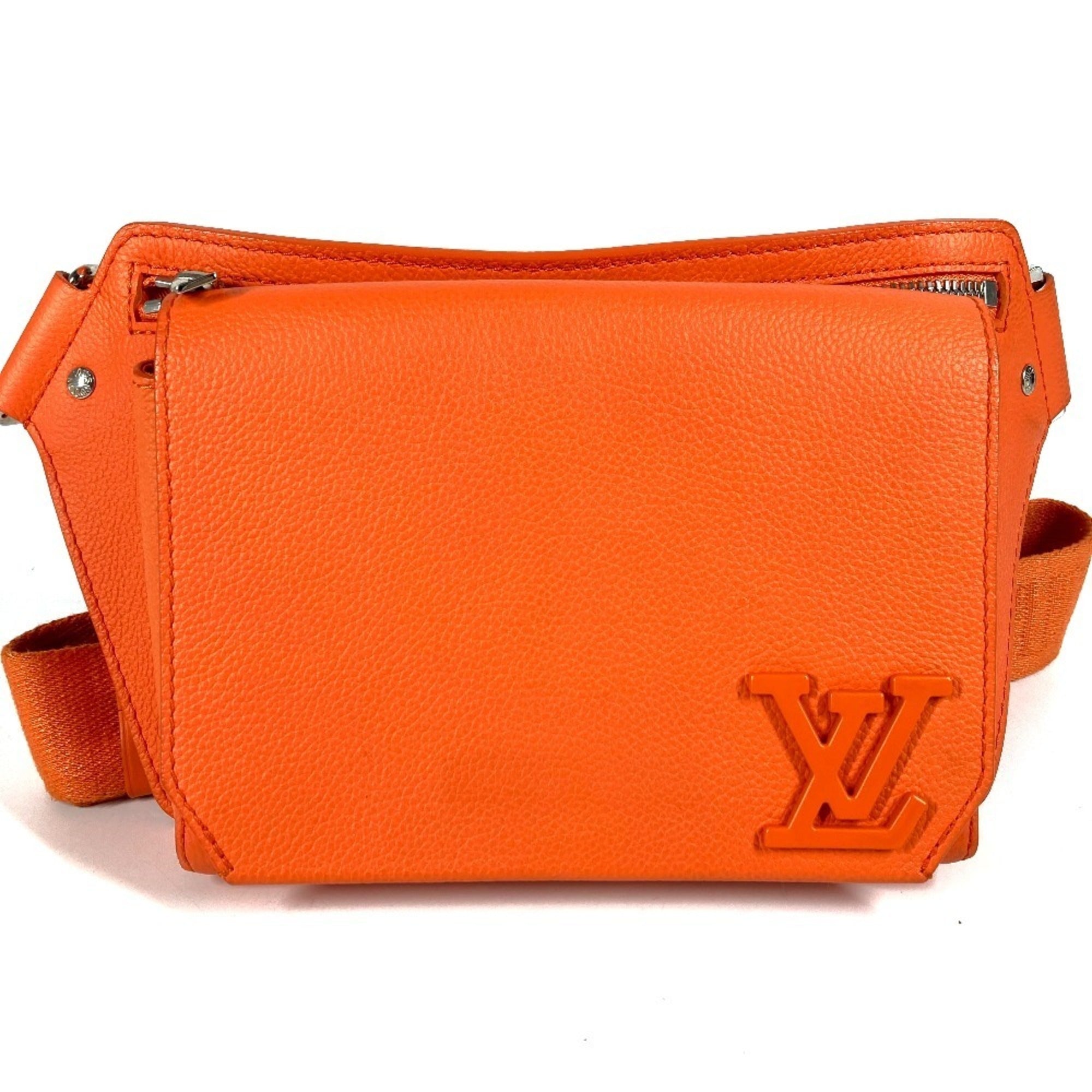 Louis Vuitton Orange Leather Fanny Pack Shoulder Bag (Pre-Owned)