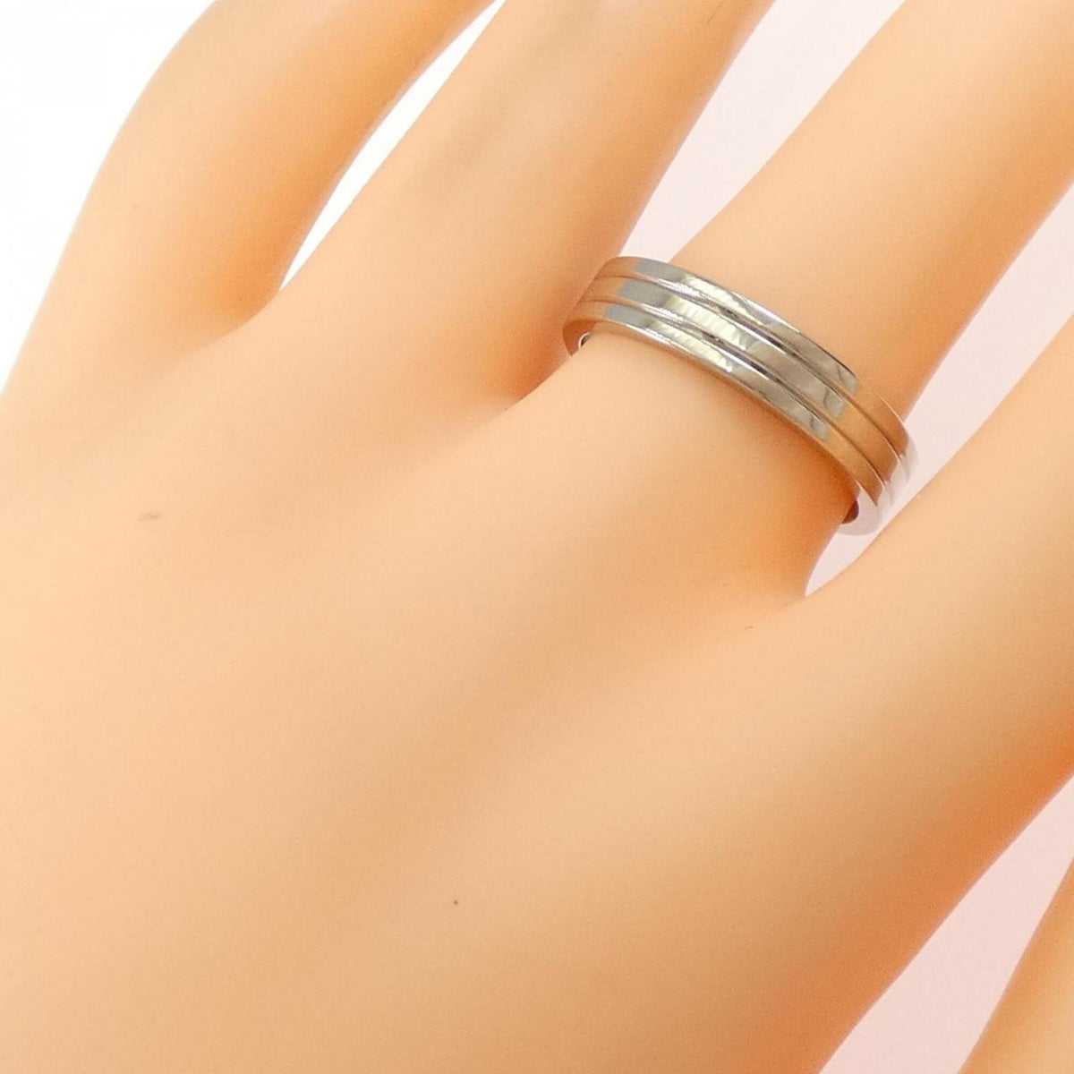Cartier White Gold White Gold (18K) Band Ring (Pre-Owned)