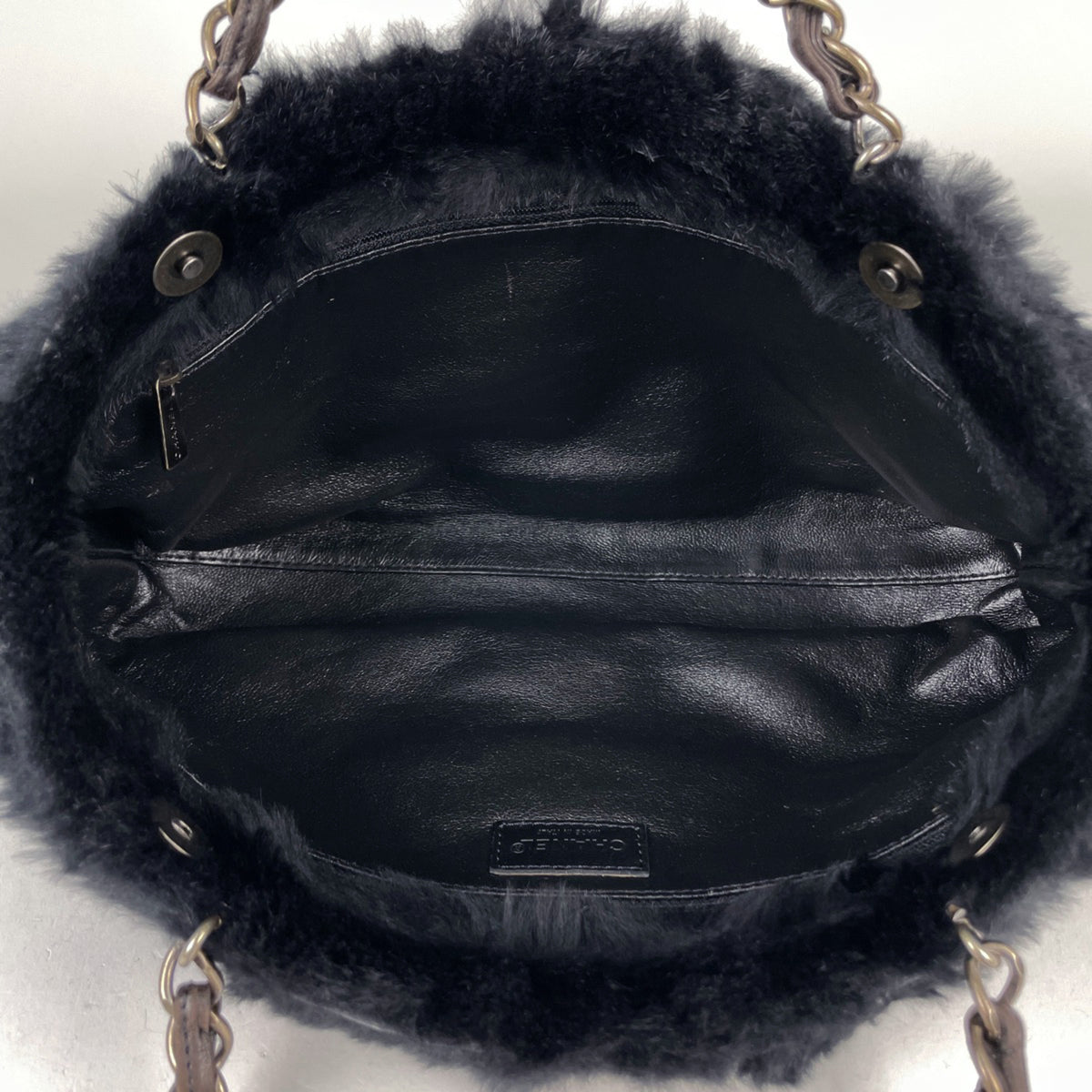 Chanel Black Fur Leather Shoulder Bag (Pre-Owned)