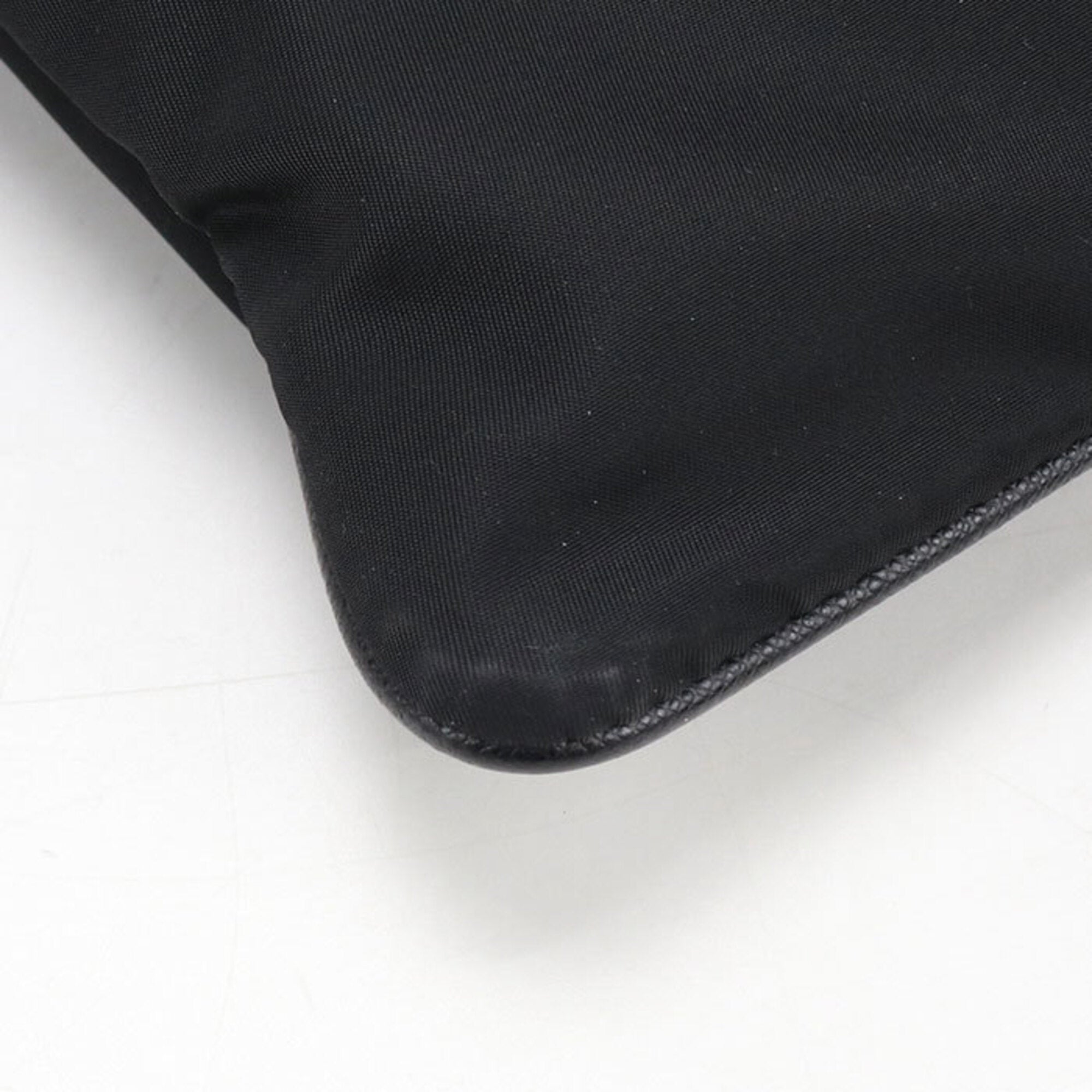 Prada Black Nylon Shoulder Bag (Pre-Owned)