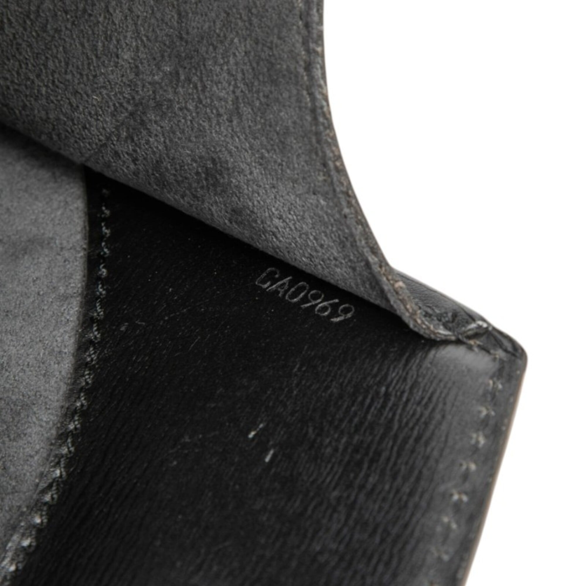 Louis Vuitton Black Noir Leather Shoulder Bag (Pre-Owned)