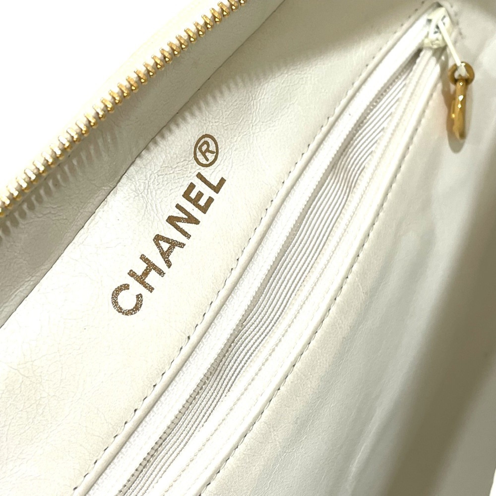 Chanel White Cotton Handbag (Pre-Owned)