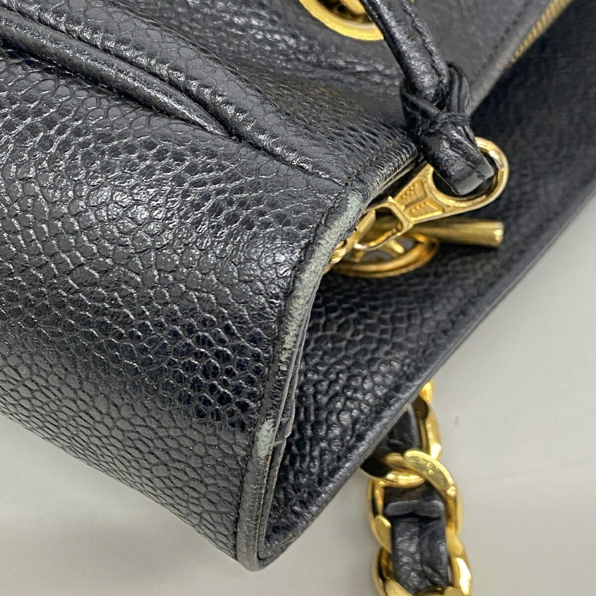 Chanel Black Grained Calfskin Tote Bag (Pre-Owned)