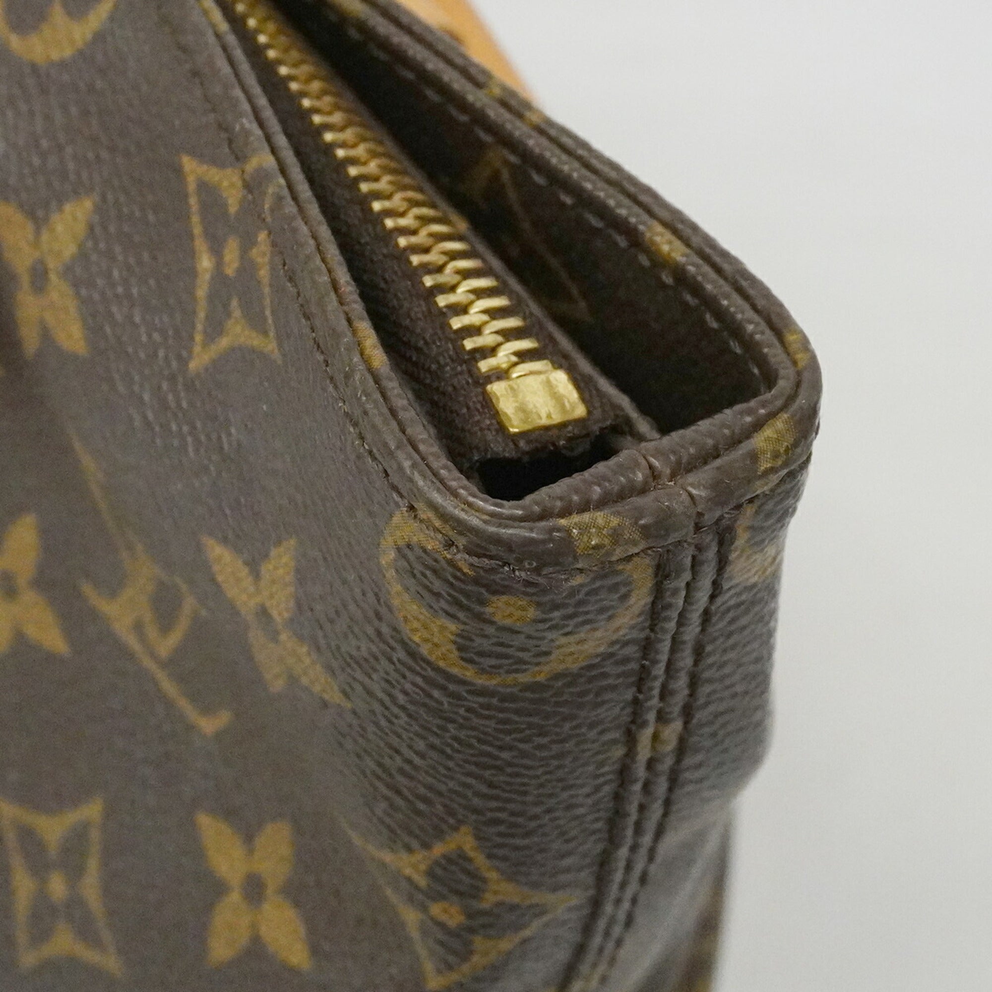 Louis Vuitton Brown Tote Bag (Pre-Owned)