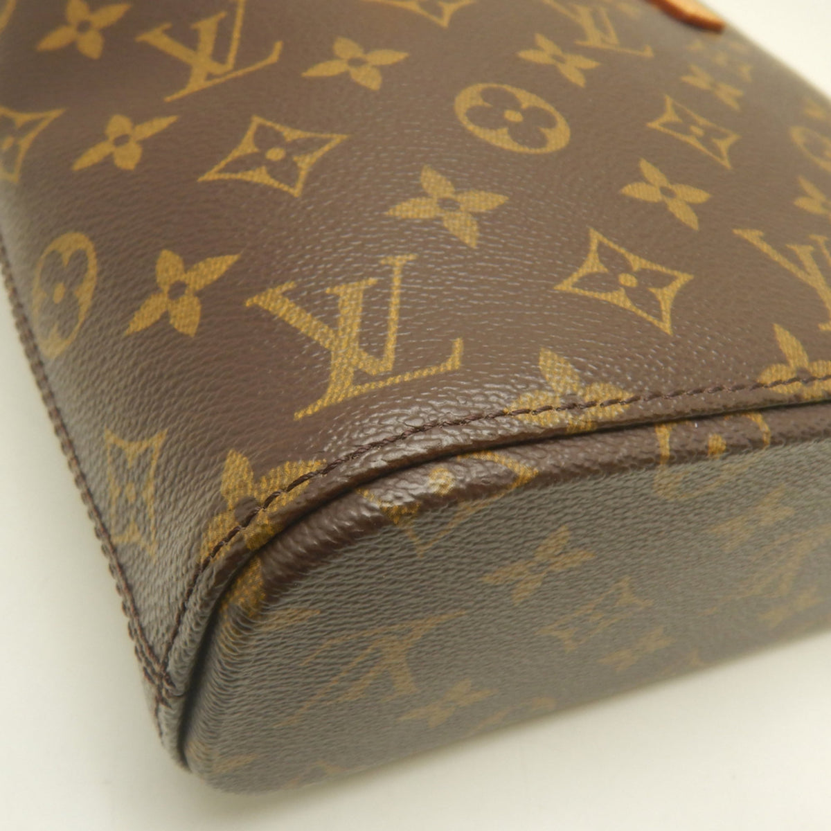 Louis Vuitton Brown Monogram Canvas Handbag (Pre-Owned)