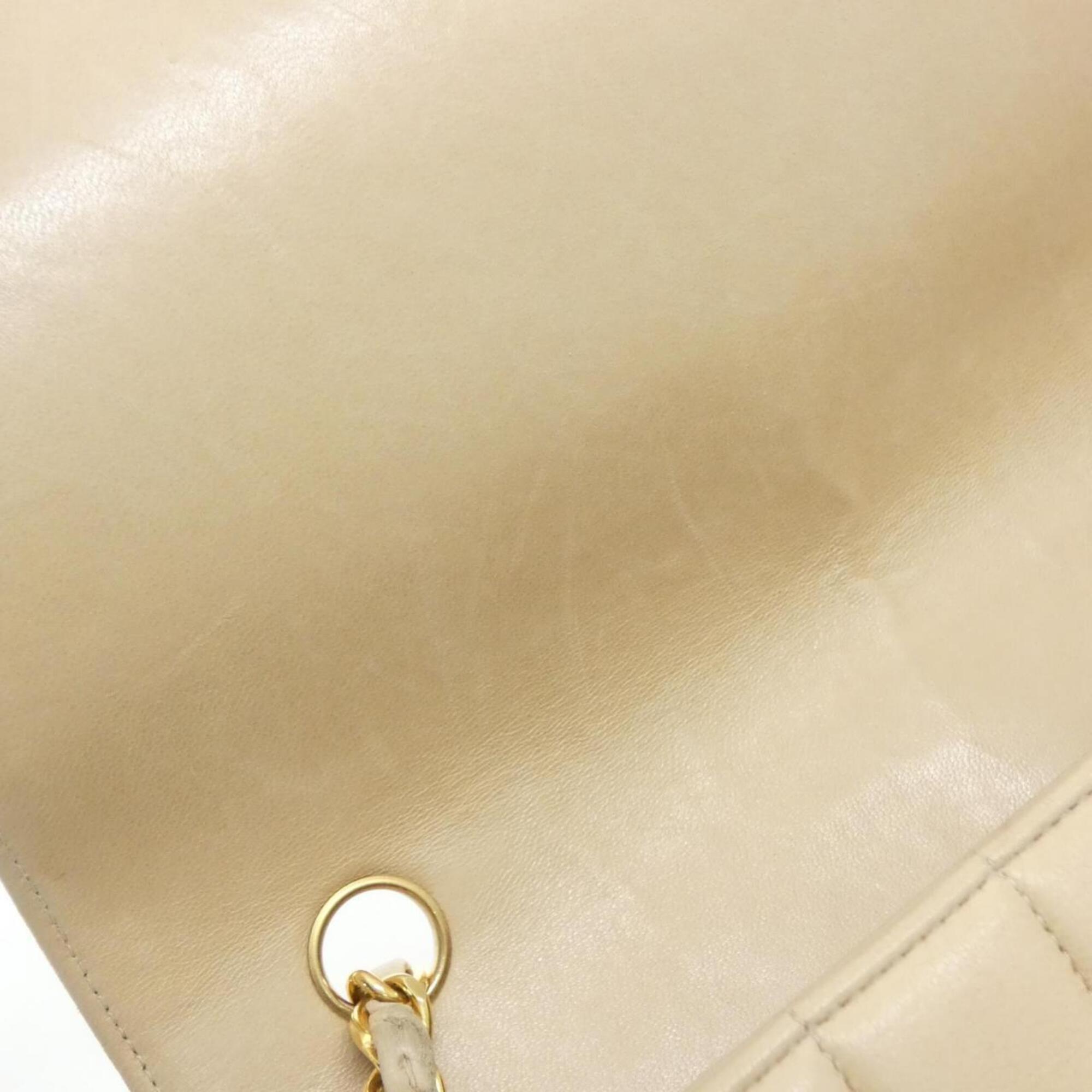 Chanel Beige Leather Shoulder Bag (Pre-Owned)