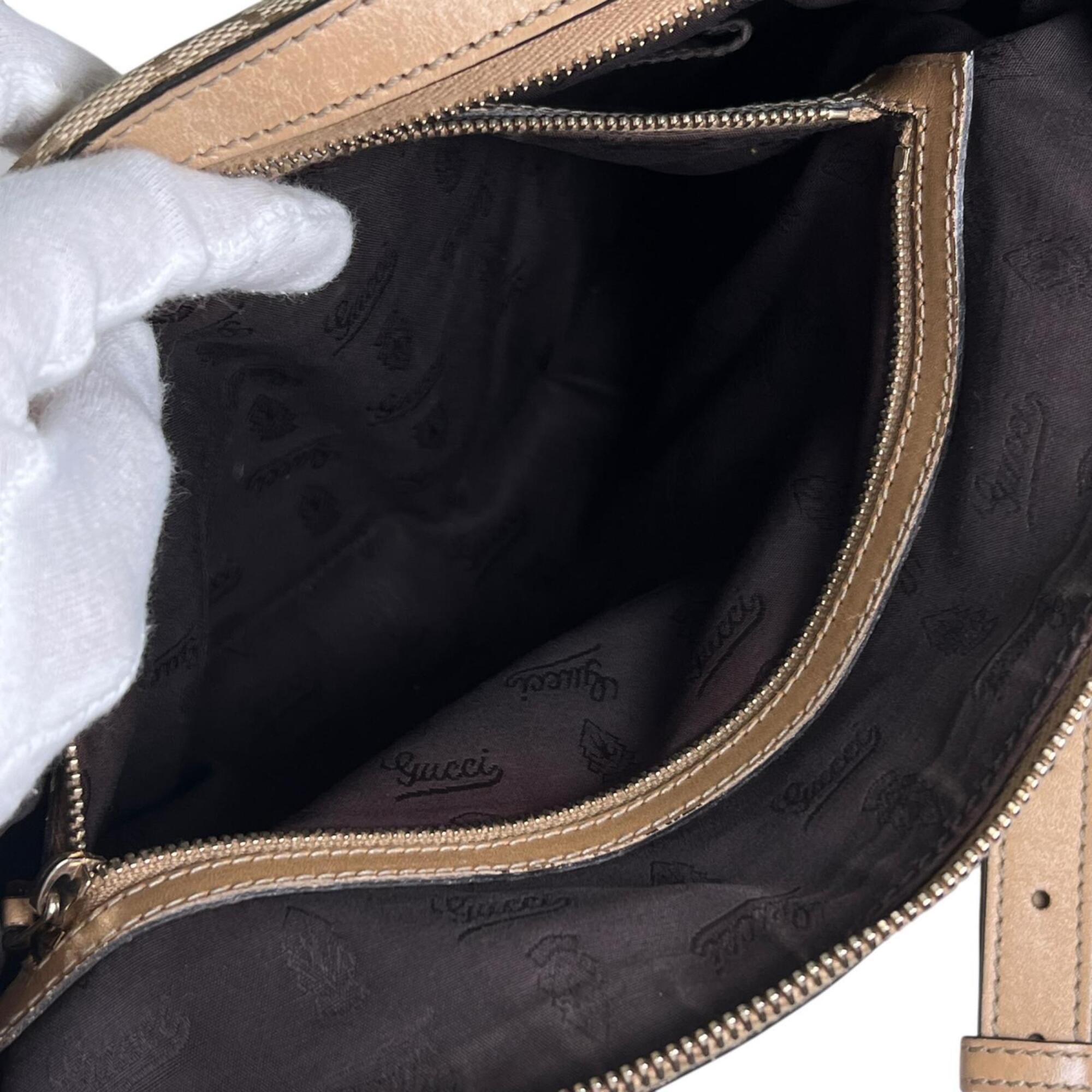 Gucci Beige Gg Canvas Shoulder Bag (Pre-Owned)