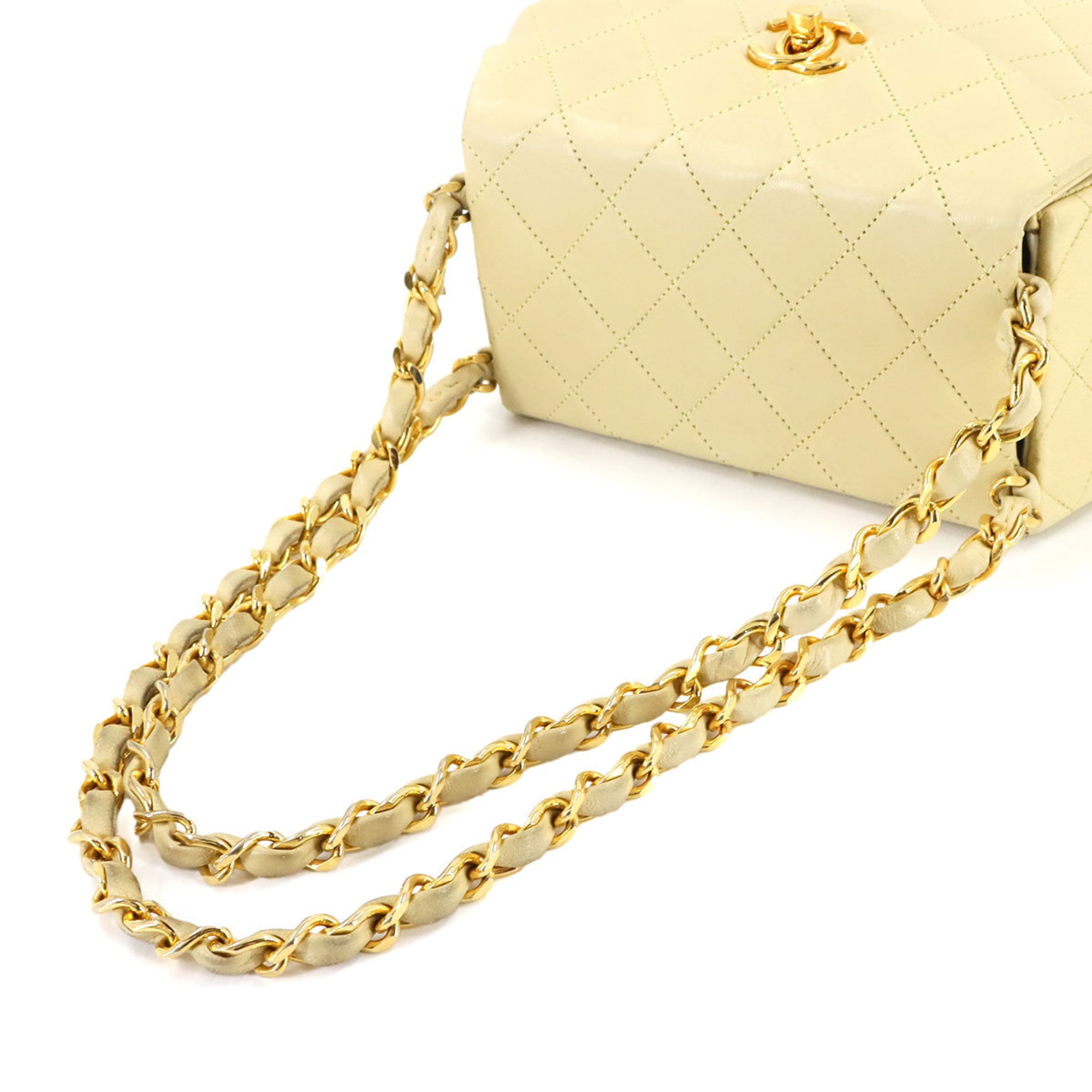 Chanel Yellow Leather Handbag (Pre-Owned)