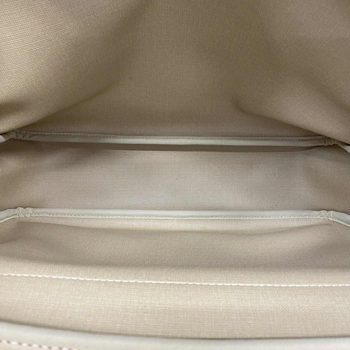 Louis Vuitton Red Color Shoulder Bag (Pre-Owned)