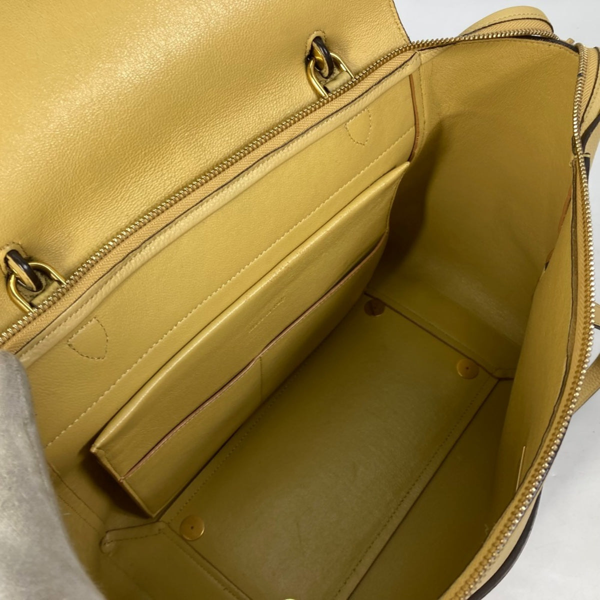 Celine Yellow Leather Shoulder Bag (Pre-Owned)
