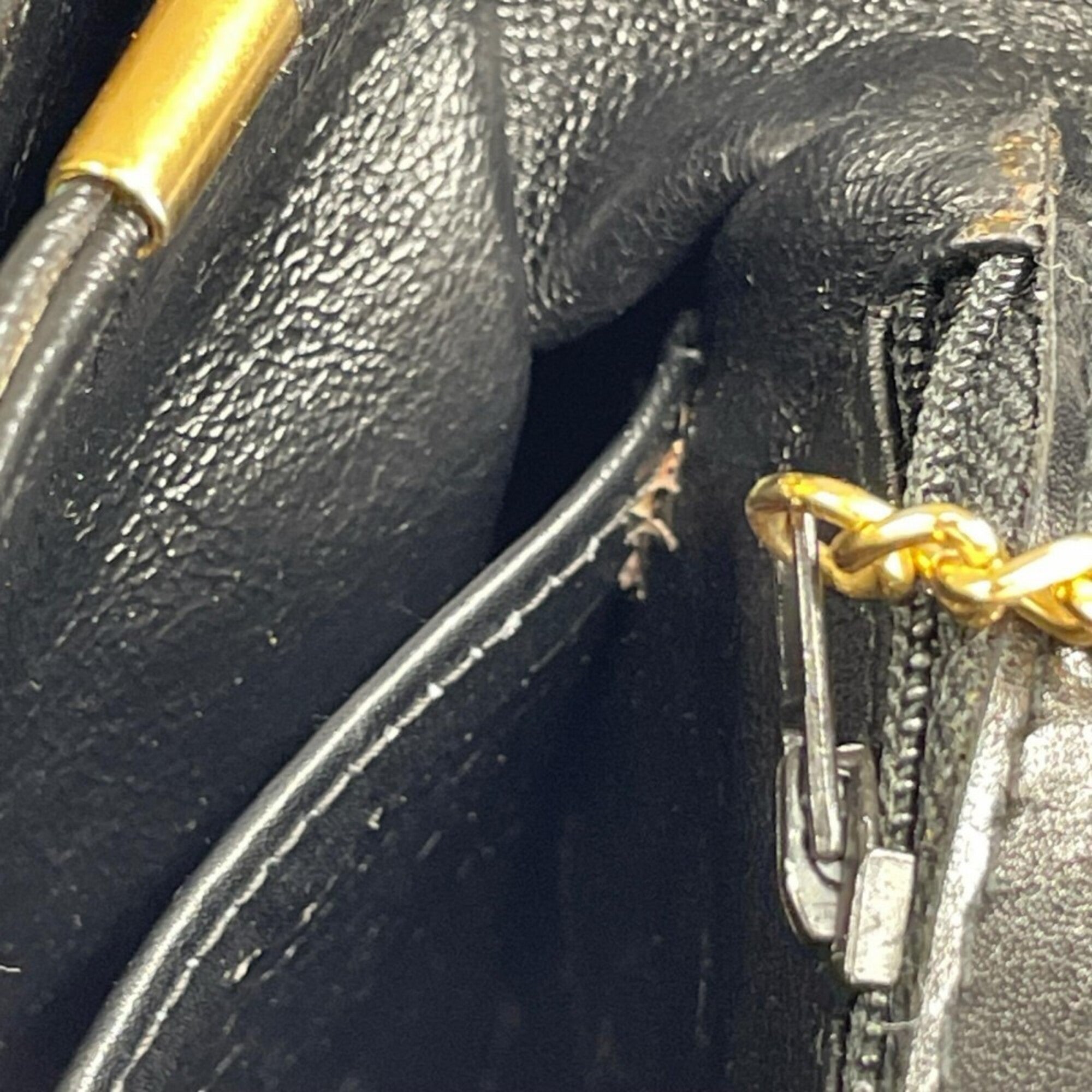 Celine Black Leather Shoulder Bag (Pre-Owned)