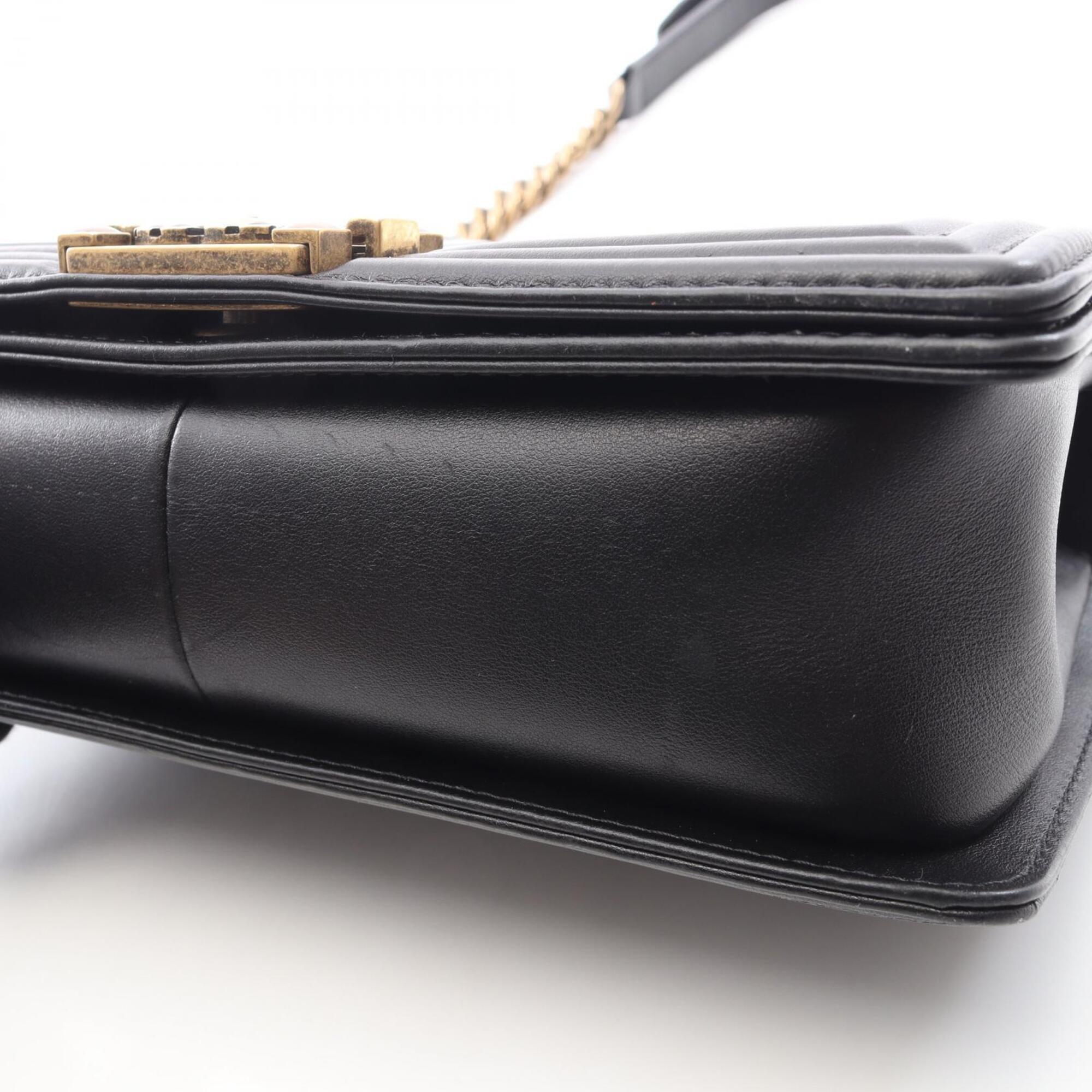Chanel Black Leather Handbag Shoulder Bag (Pre-Owned)