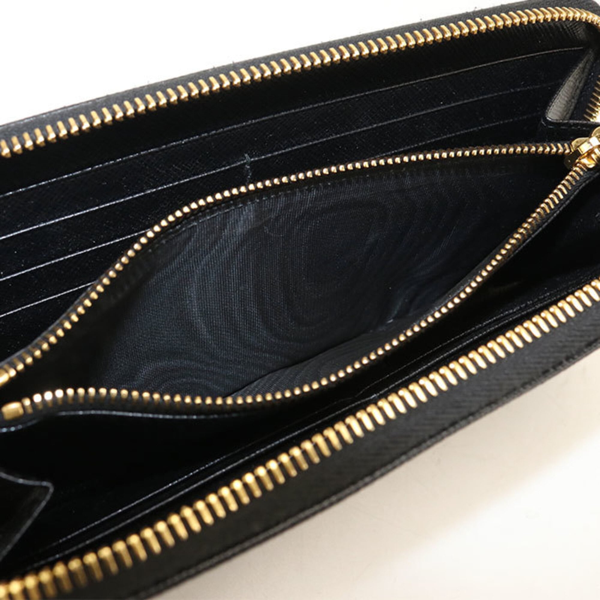 Prada Black Leather Long Wallet (Bi-Fold) (Pre-Owned)