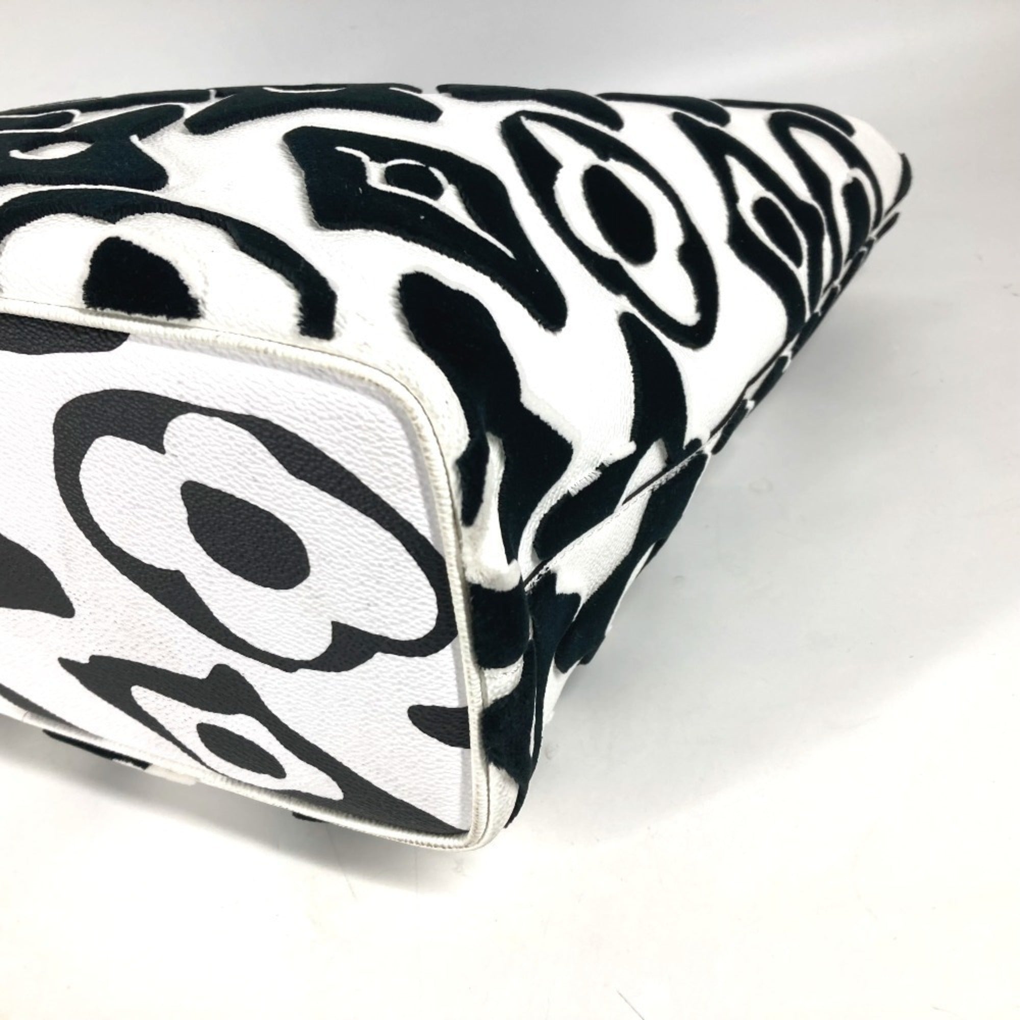 Louis Vuitton Black White Coated Canvas Shoulder Bag Tote Bag (Pre-Owned)