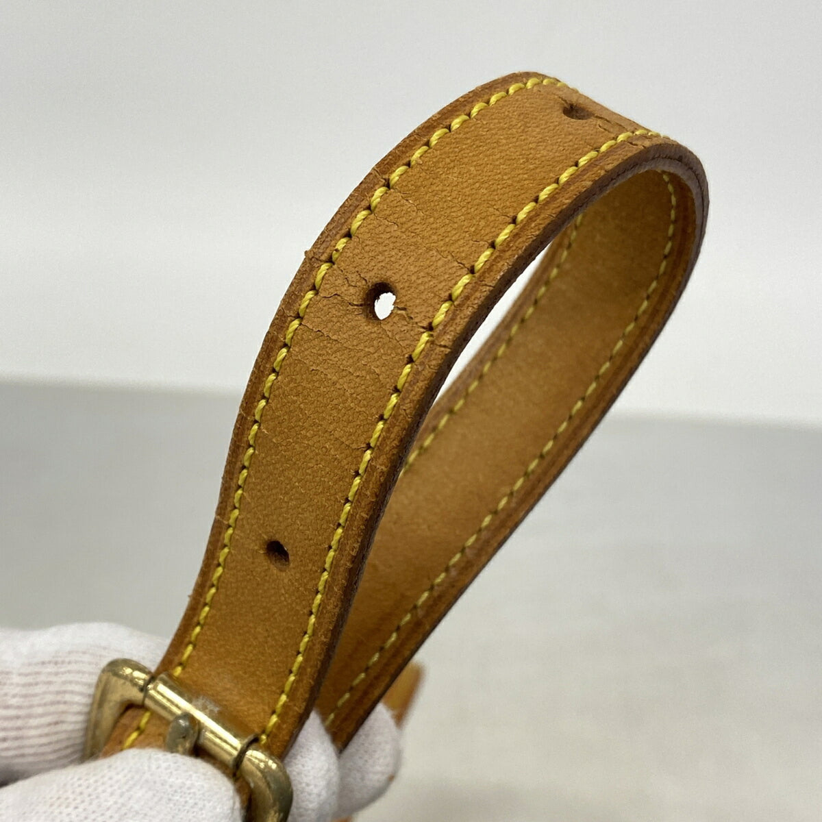 Louis Vuitton Brown Shoulder Bag (Pre-Owned)