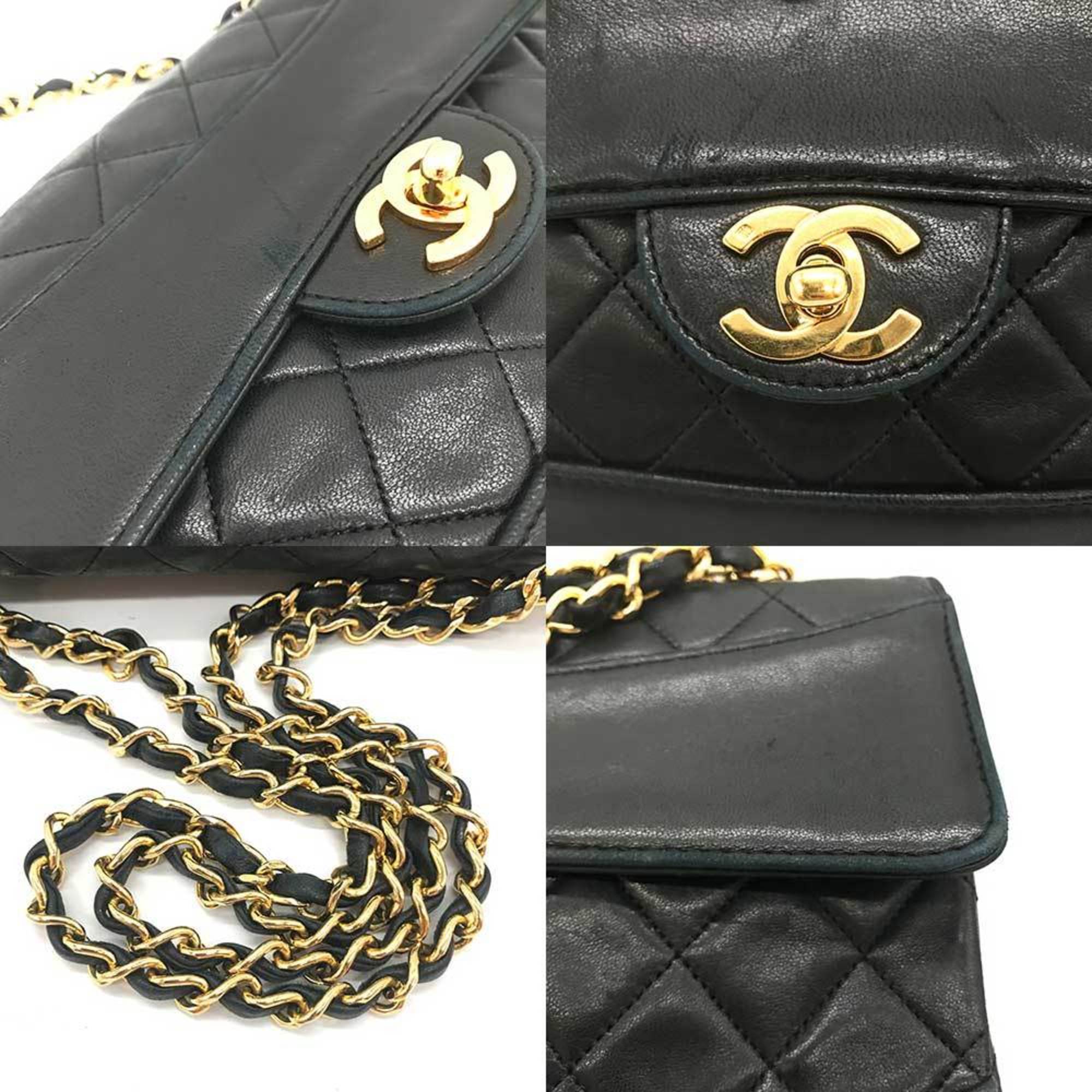 Chanel Matelasse Black Leather Shoulder Bag (Pre-Owned)