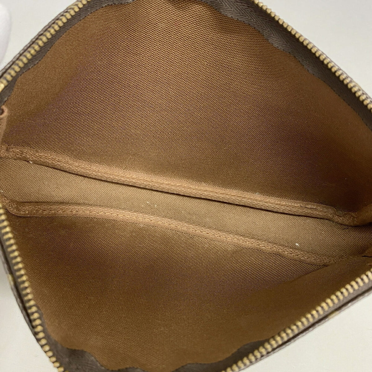 Louis Vuitton Brown Pouch (Pre-Owned)