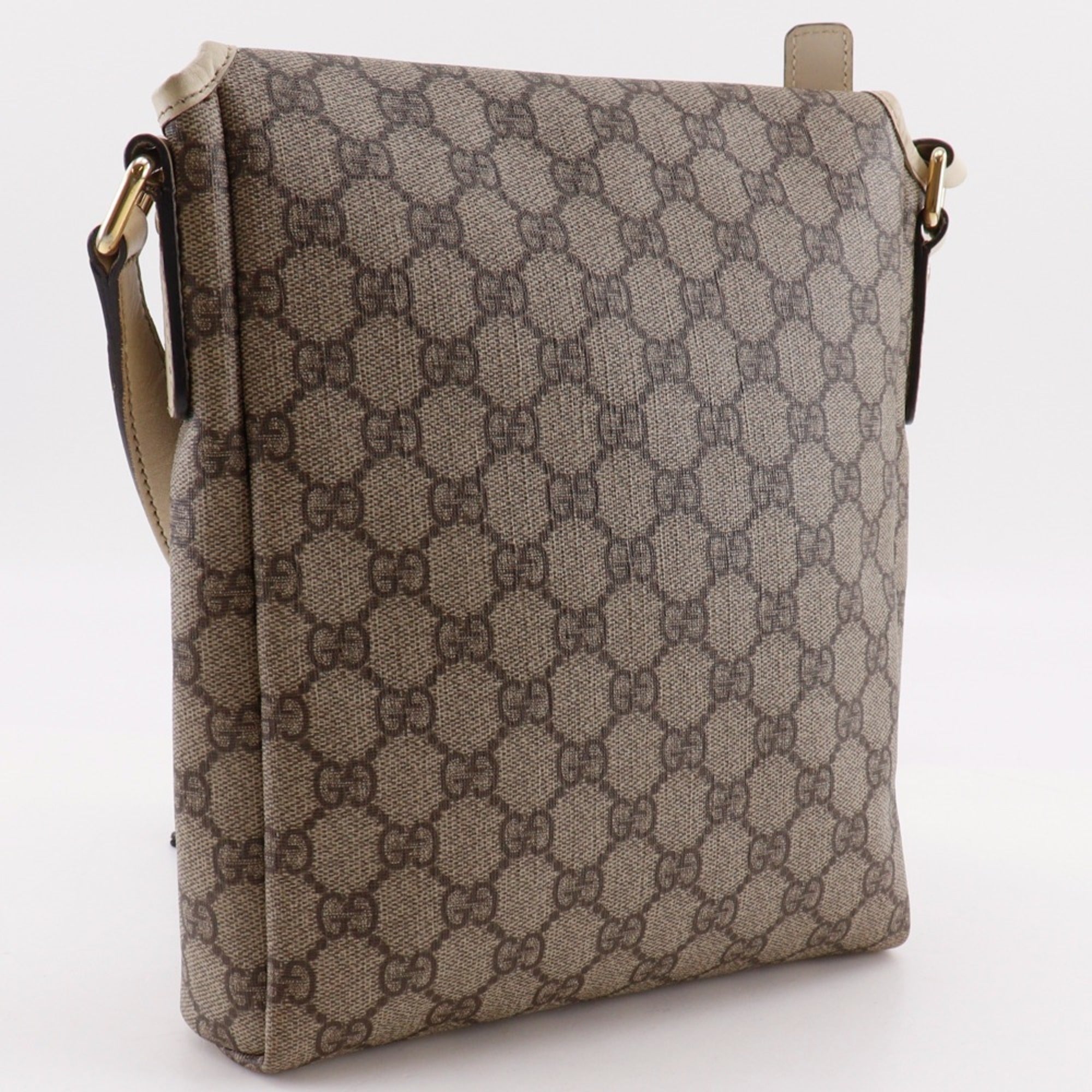 Gucci Beige Gg Supreme Shoulder Bag (Pre-Owned)
