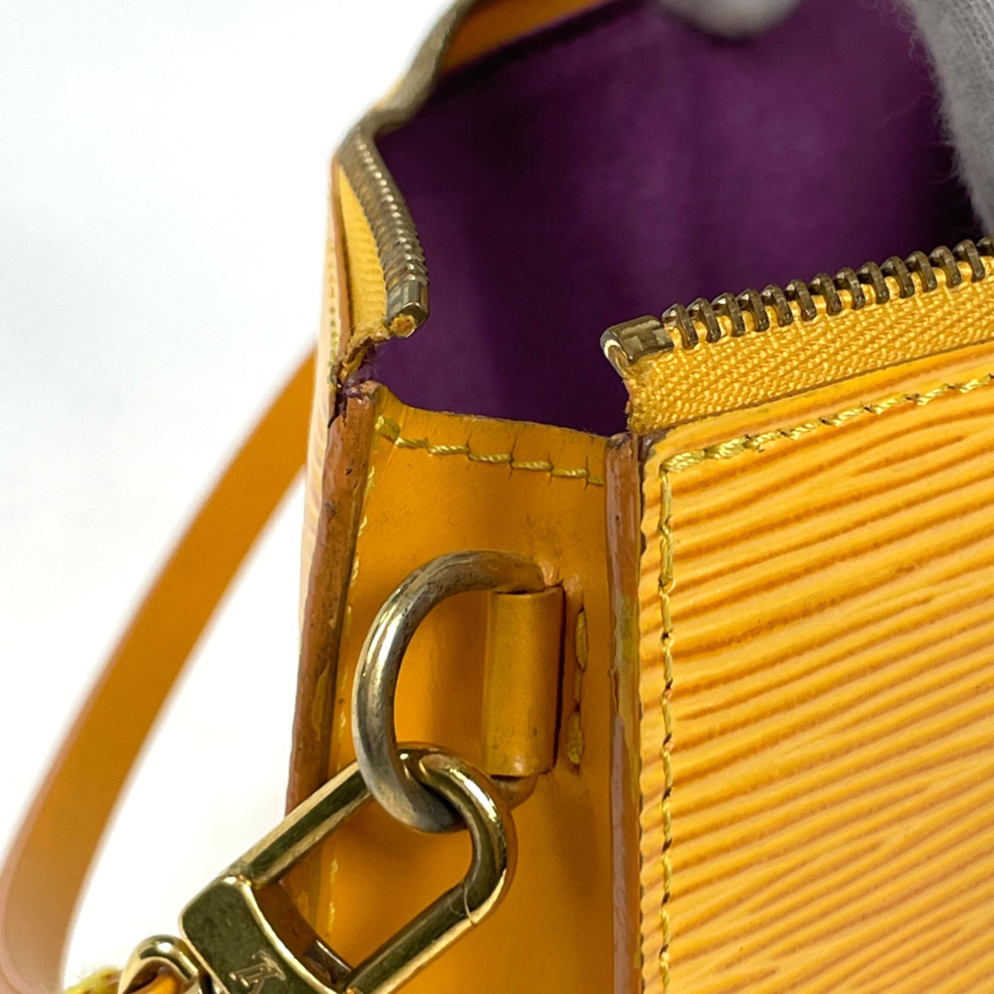 Louis Vuitton Yellow Epi Leather Pochette Pouch (Pre-Owned)