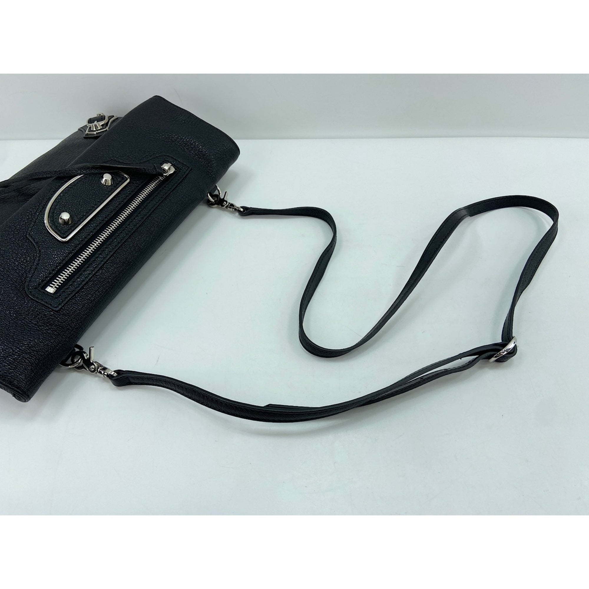 Balenciaga Black Shoulder Bag (Pre-Owned)