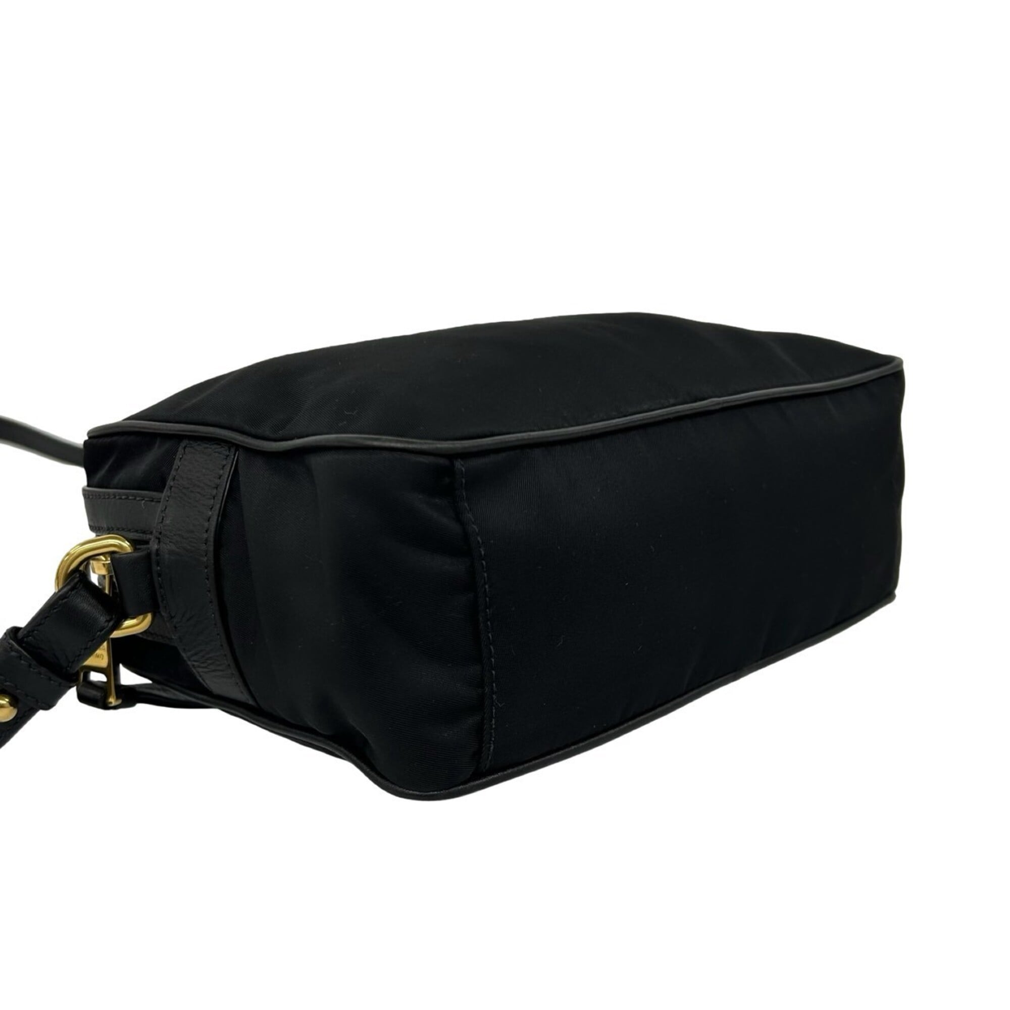 Prada Black Nylon Leather Pochette Shoulder Bag (Pre-Owned)
