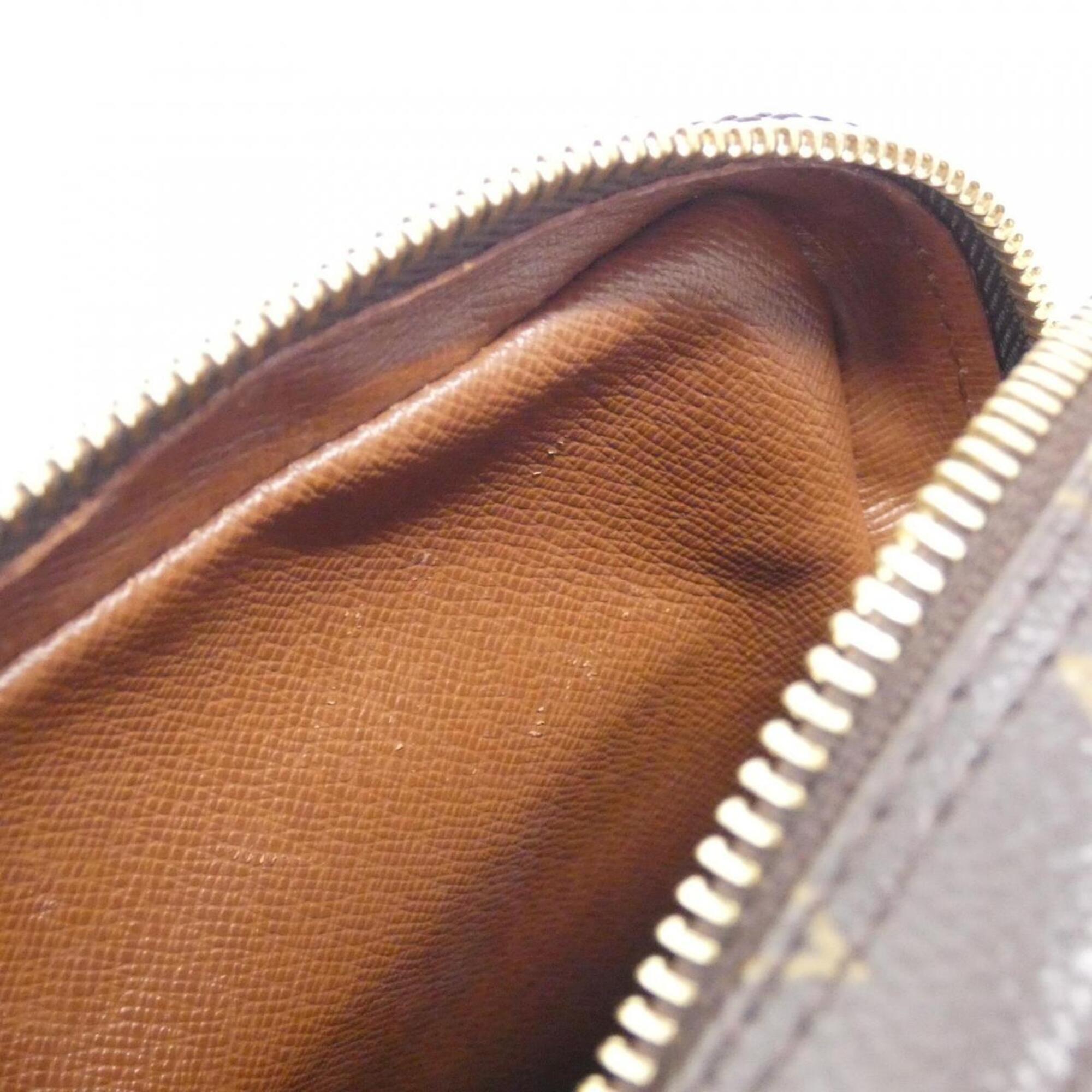 Louis Vuitton Marron Monogram Monogram Shoulder Bag (Pre-Owned)