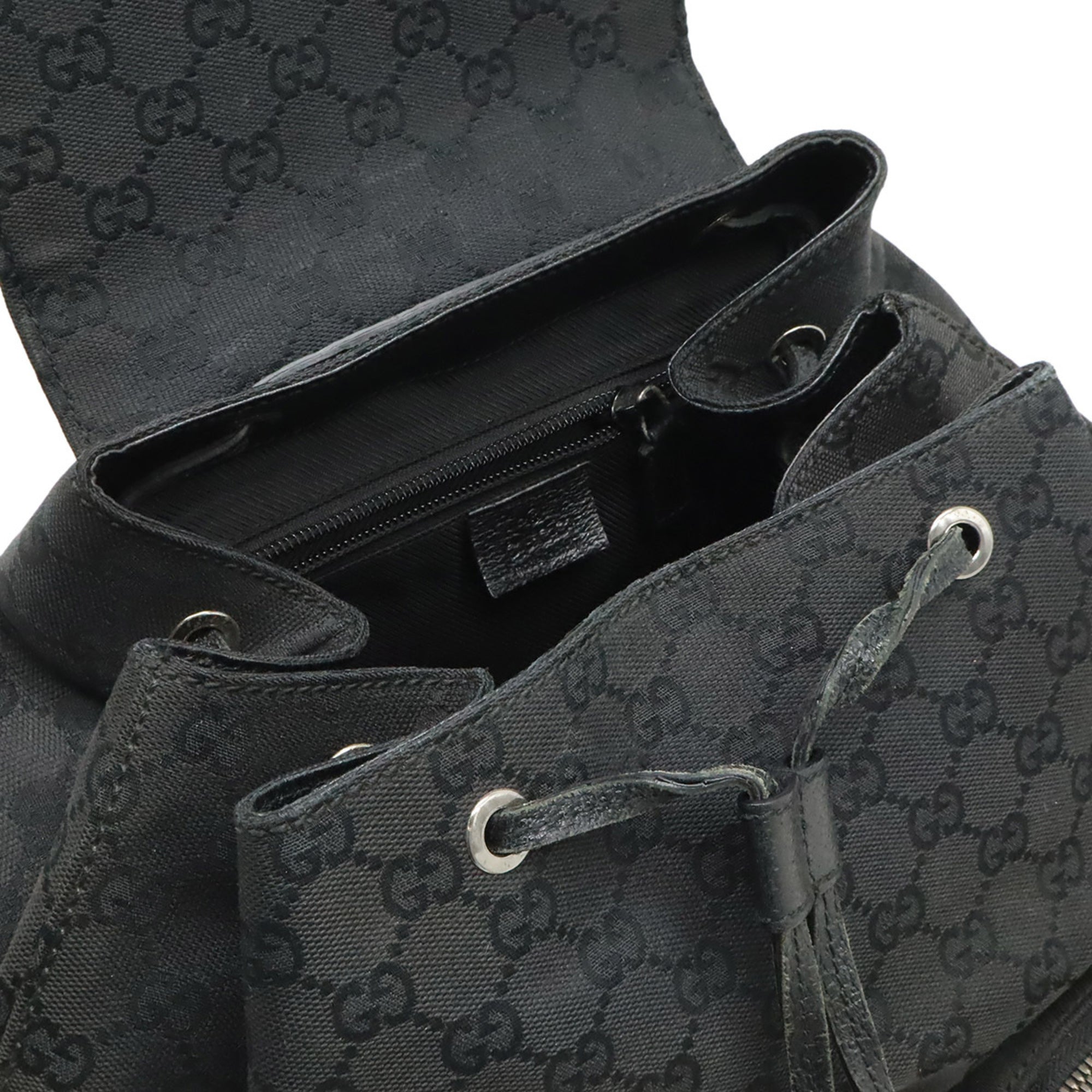 Gucci Black Gg Canvas Backpack (Pre-Owned)
