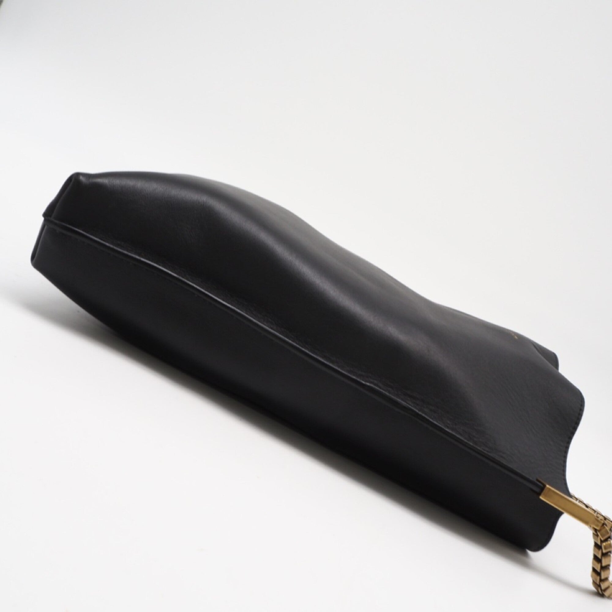 Yves Saint Laurent Black Leather Shoulder Bag (Pre-Owned)